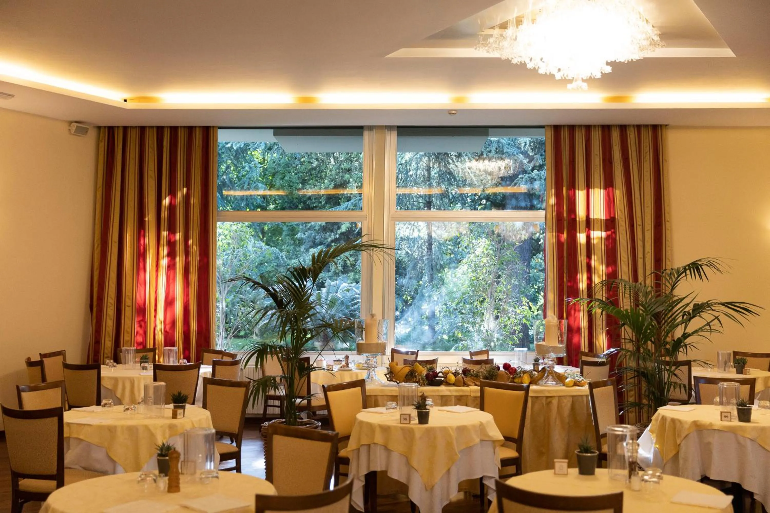 Breakfast in Hotel Garden Terme