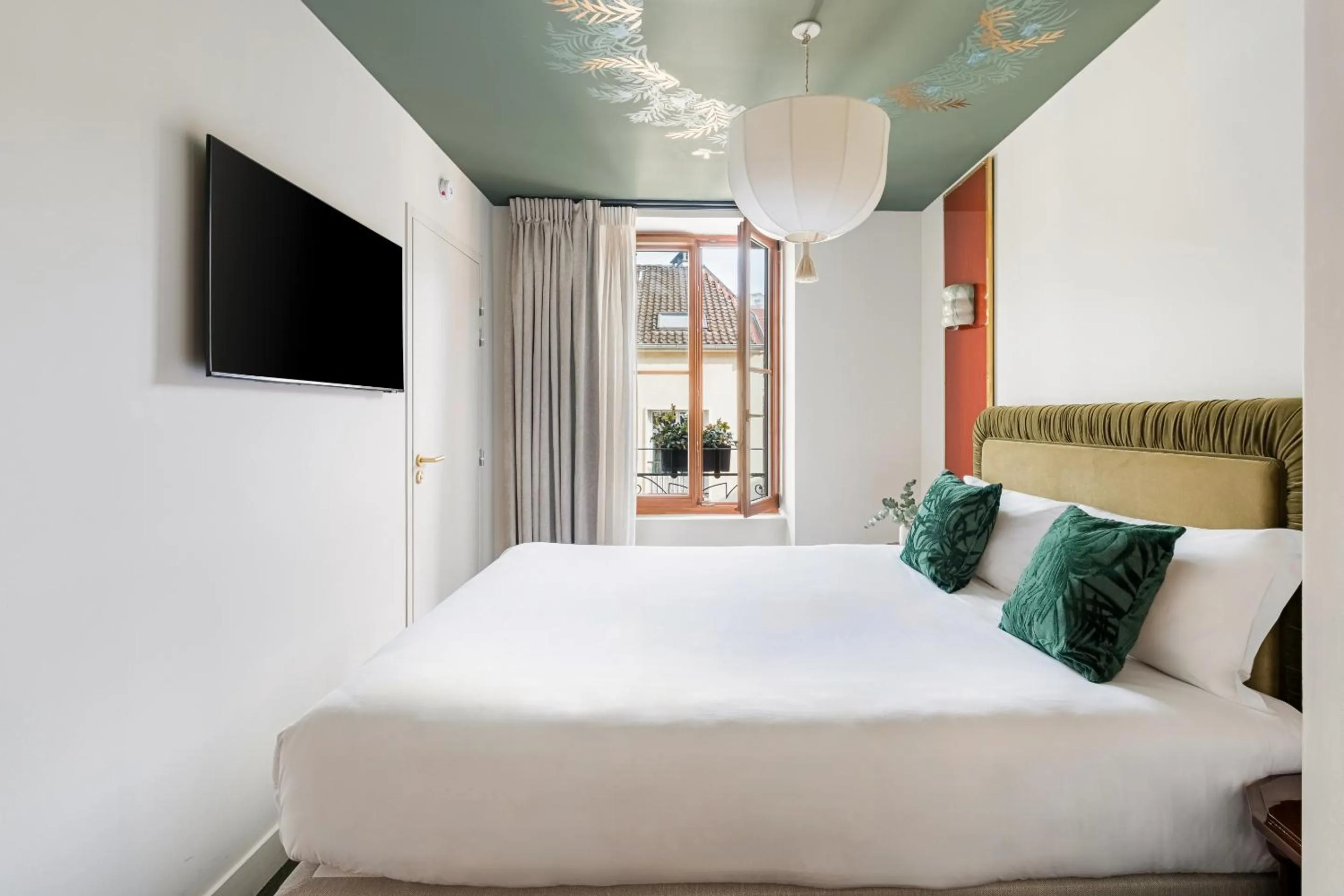 Bedroom, Bed in Hôtel La Cour du 6