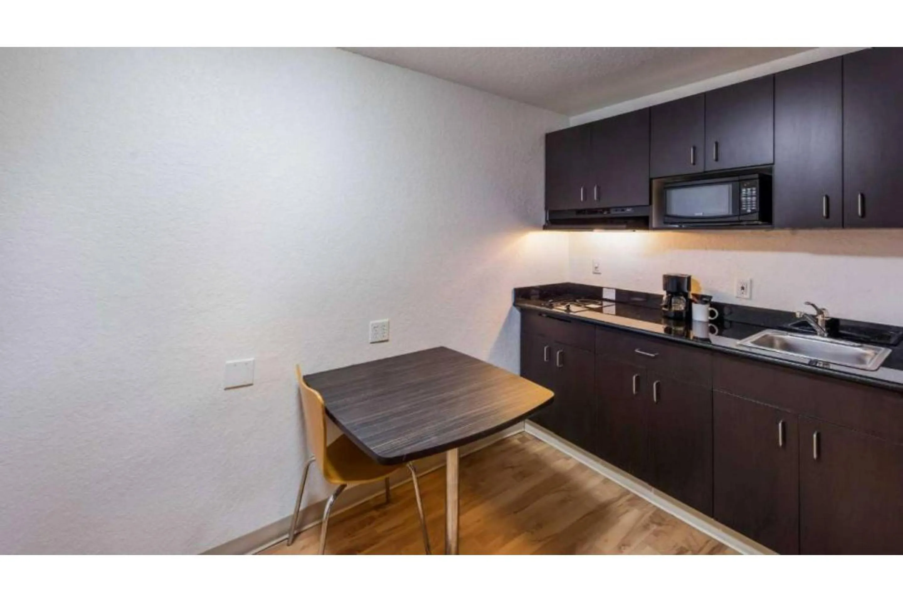 Area and facilities in Studio 6 Irving, TX - Irving DFW Airport East