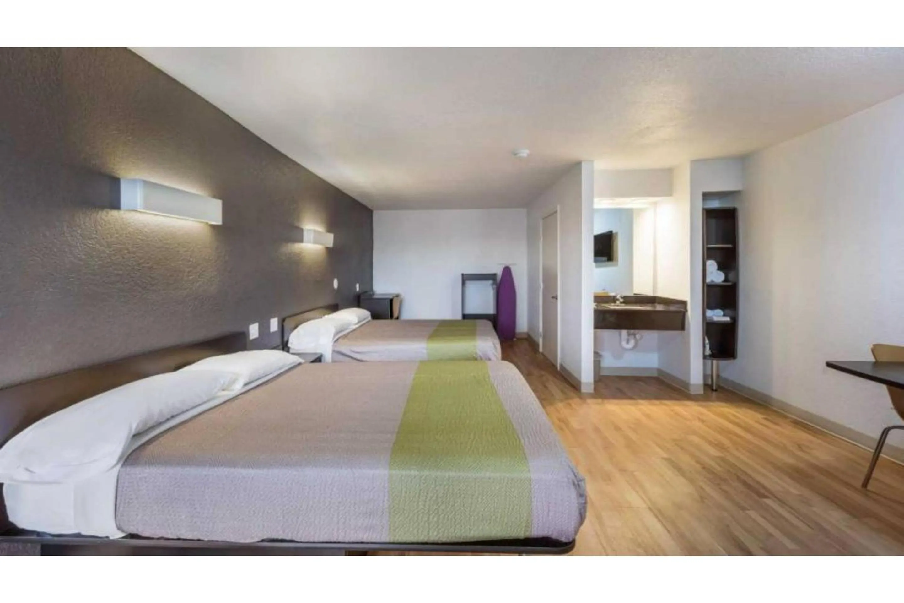 Bedroom, Bed in Studio 6 Irving, TX - Irving DFW Airport East