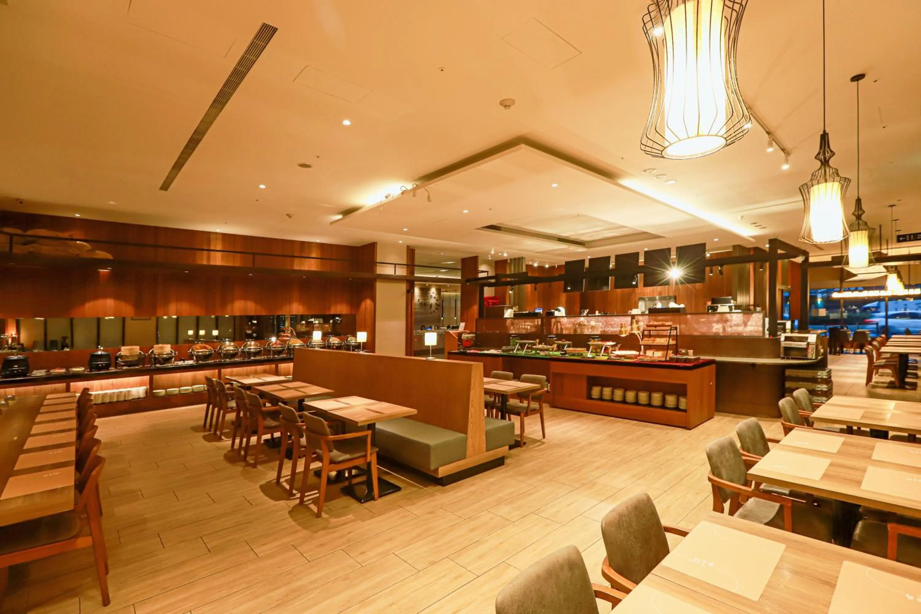 Breakfast in Hotel Intrendy