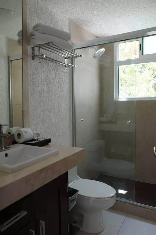 Las Gaviotas Hotel and Suites