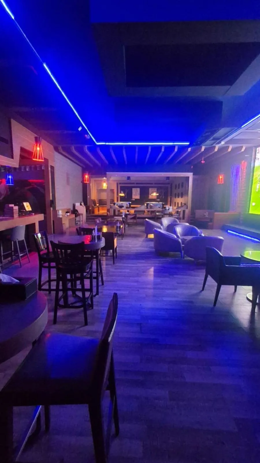 Restaurant/places to eat in Ramee Rose Hotel