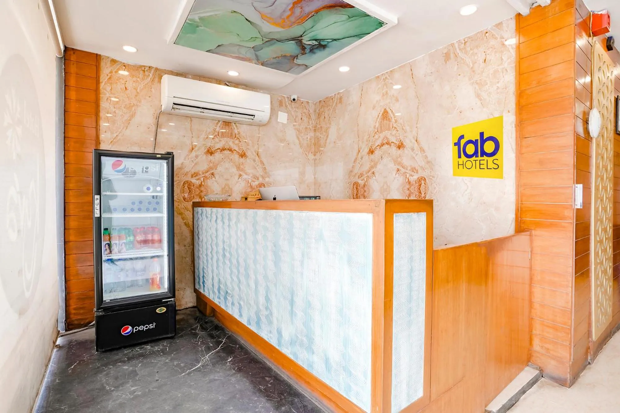 Lobby or reception in FabHotel Kyra - Near Airport Road