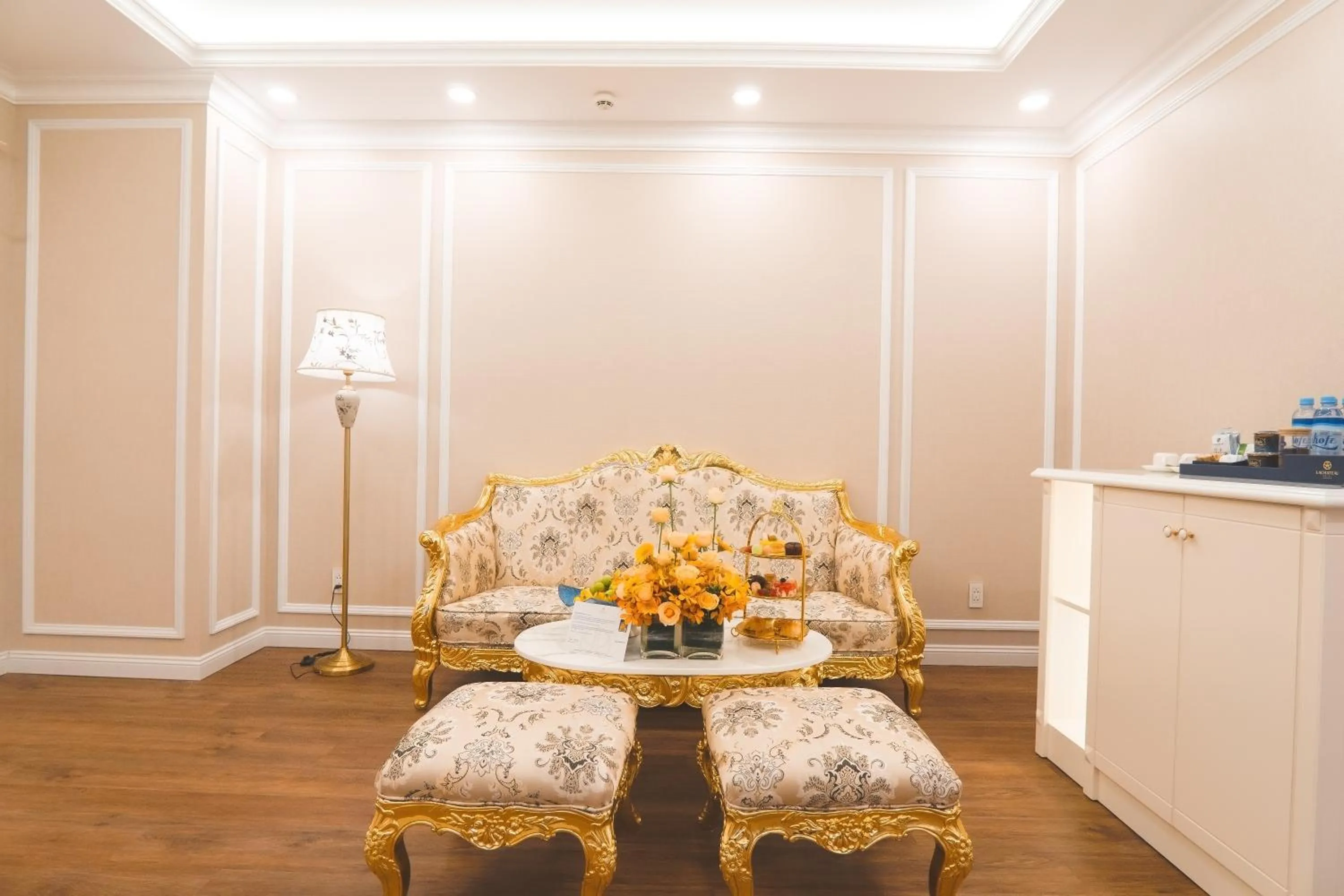 Living room in LaChateau