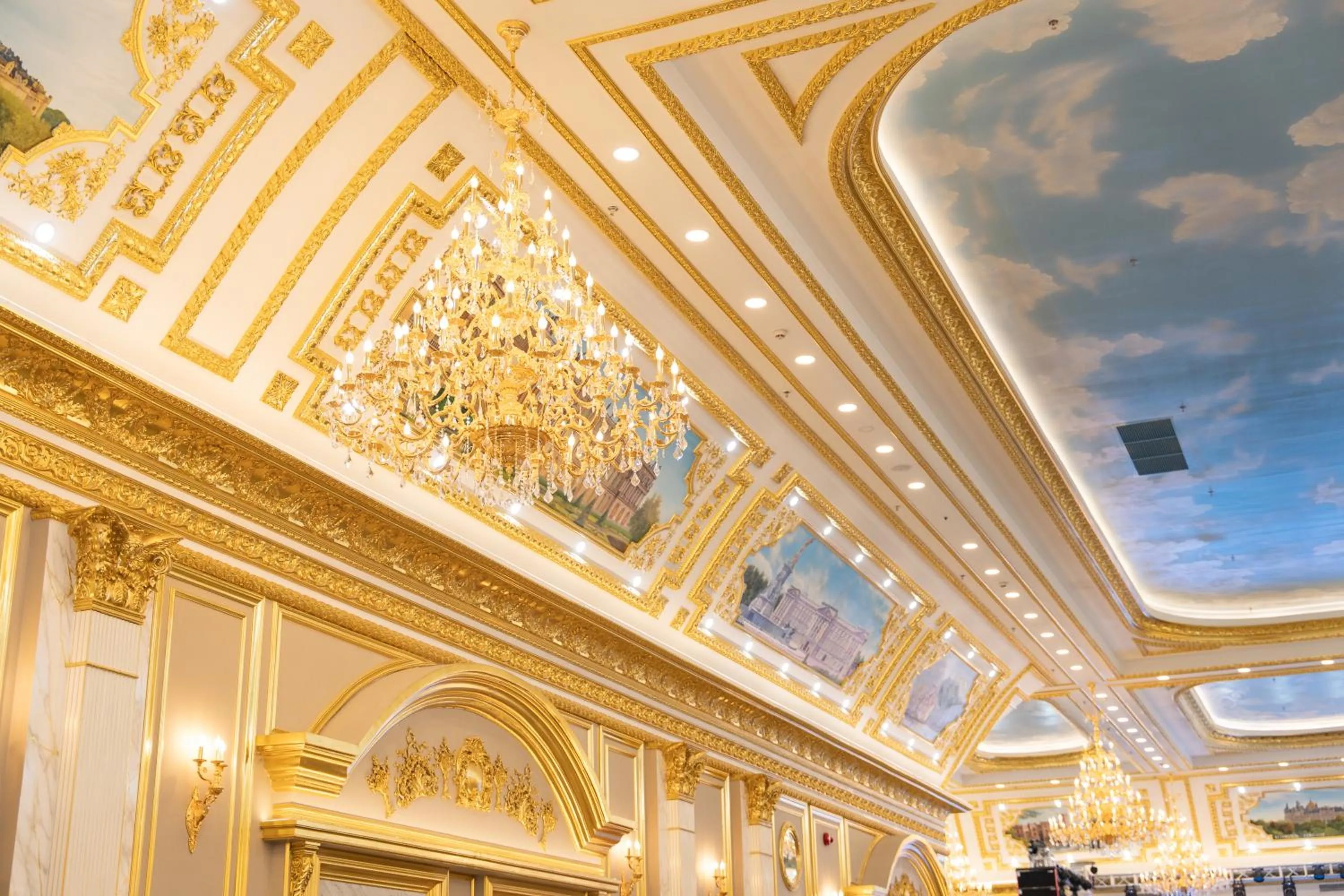 Restaurant/places to eat in LaChateau