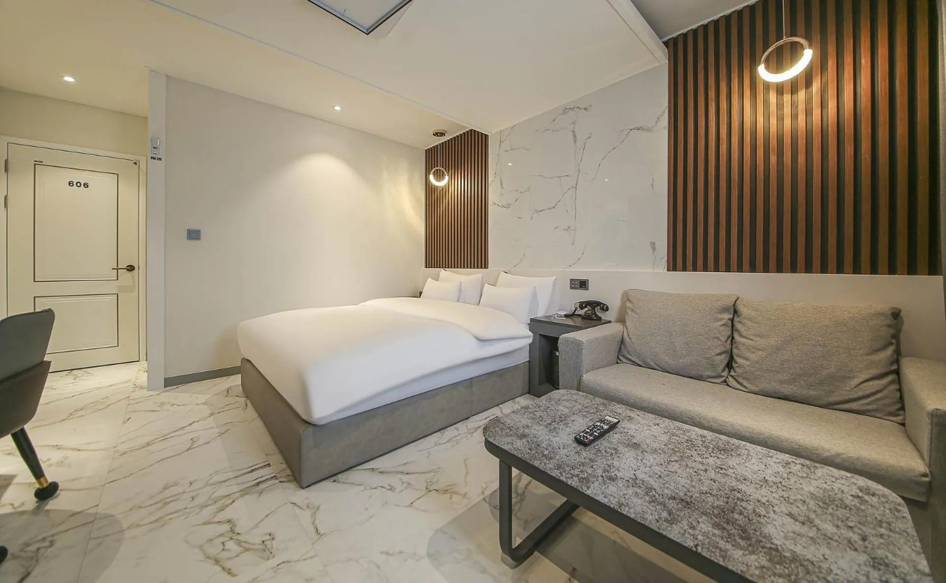 Bed in Chungju Browndot Cityhall