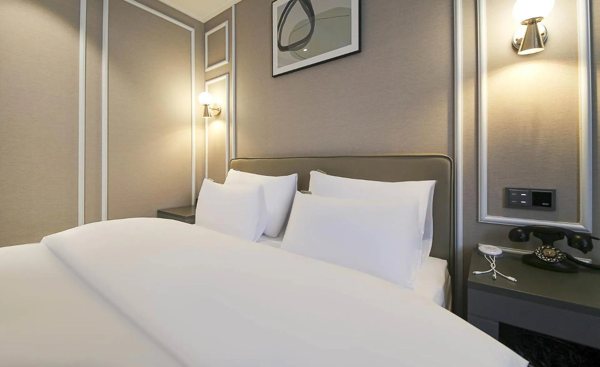 Bed in Chungju Browndot Cityhall