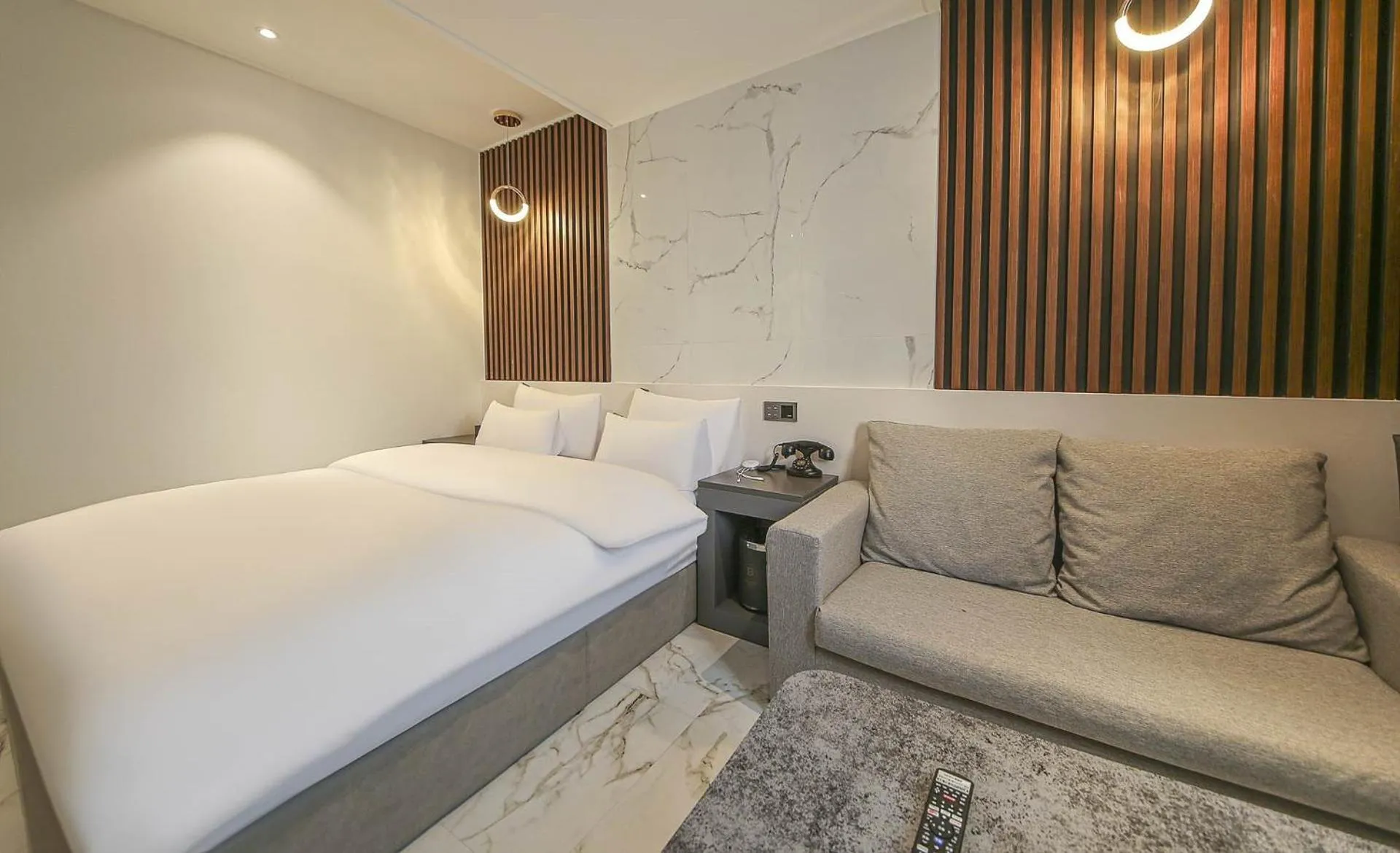 Bed in Chungju Browndot Cityhall