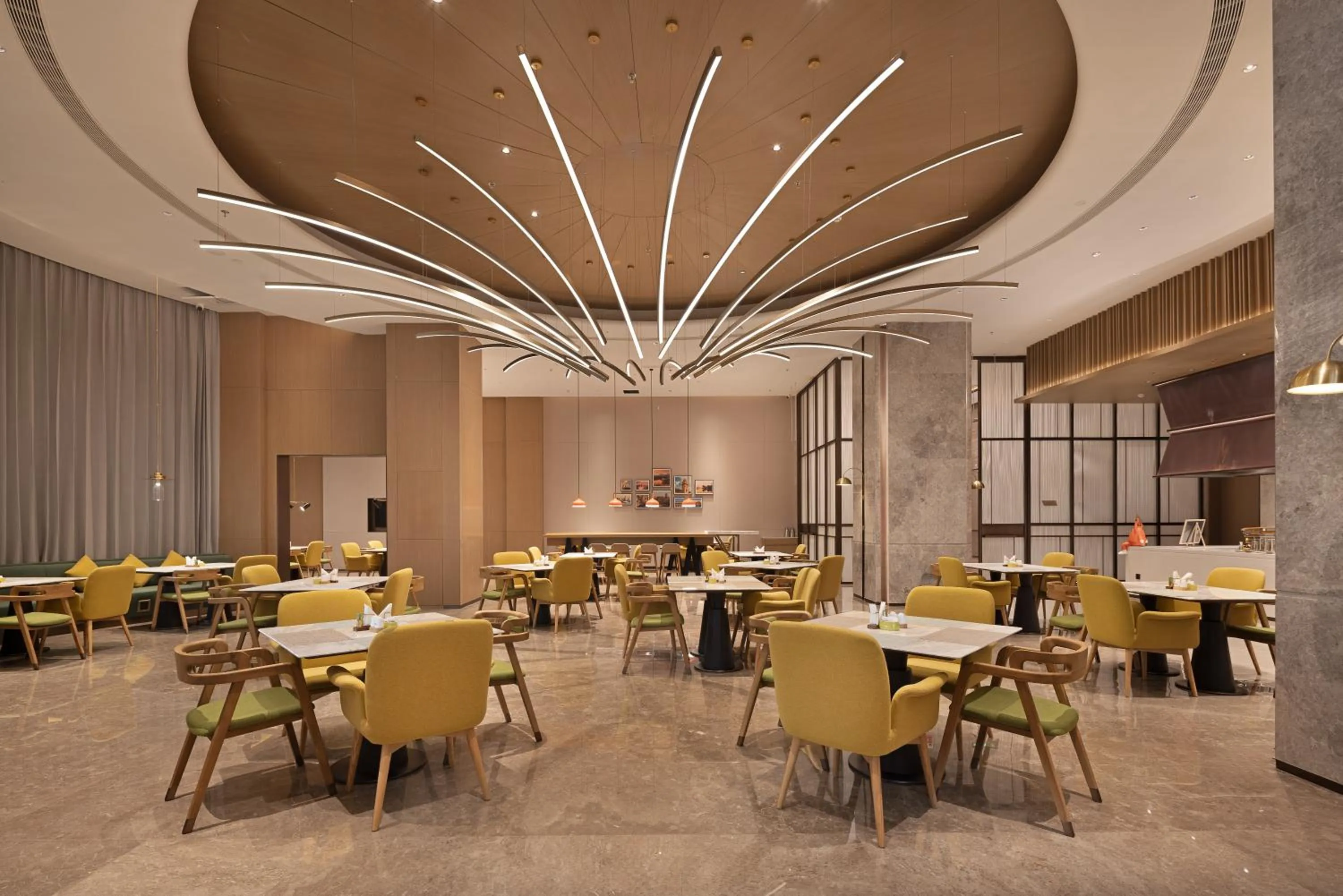 Restaurant/places to eat in Home2 Suite by Hilton Nantong Vientiane City