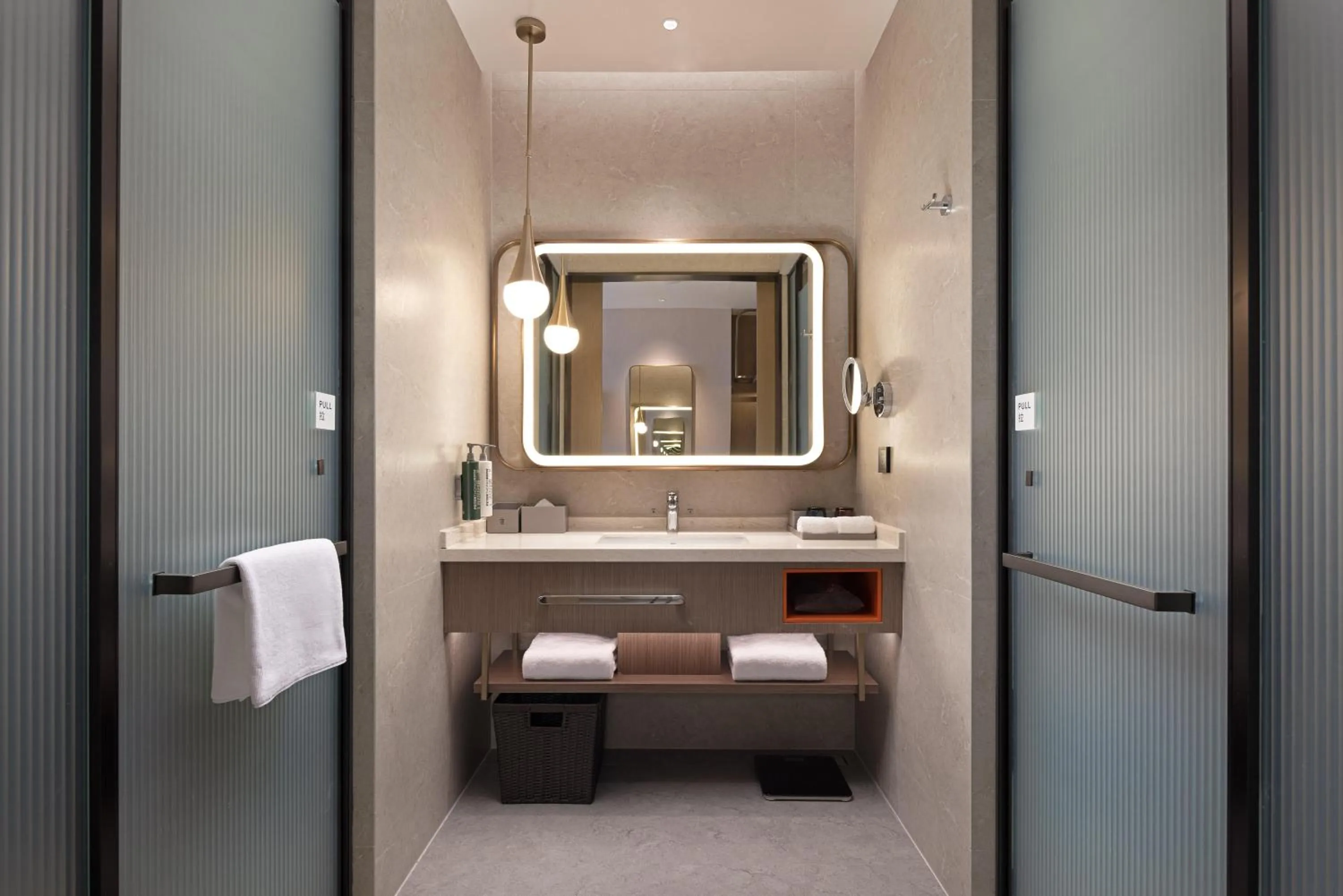 Home2 Suite by Hilton Nantong Vientiane City