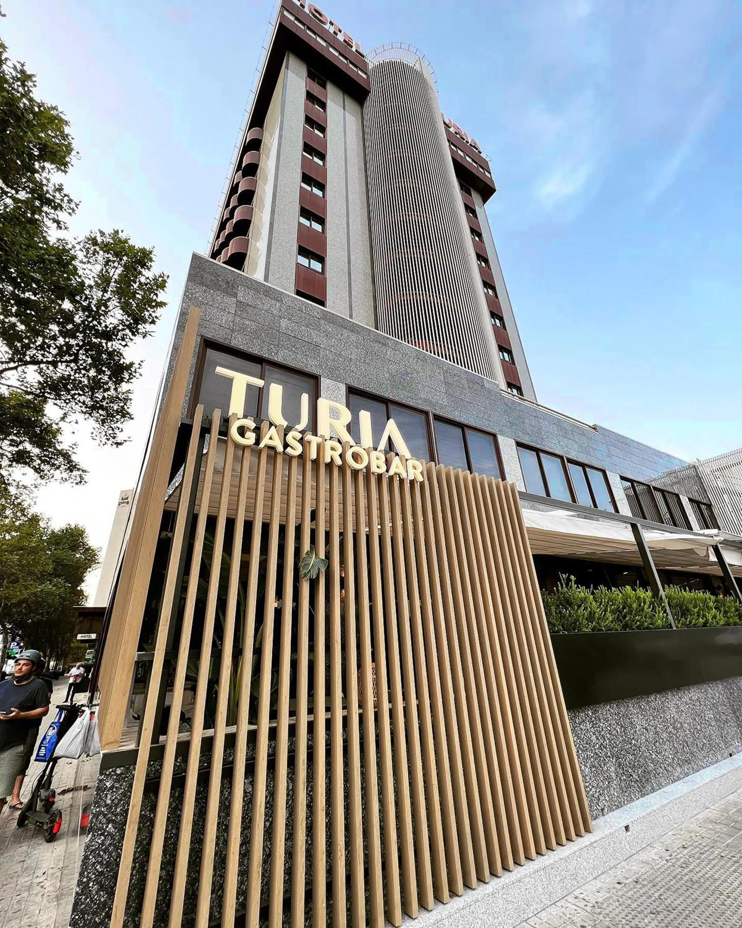 Property building in Hotel Turia Valencia