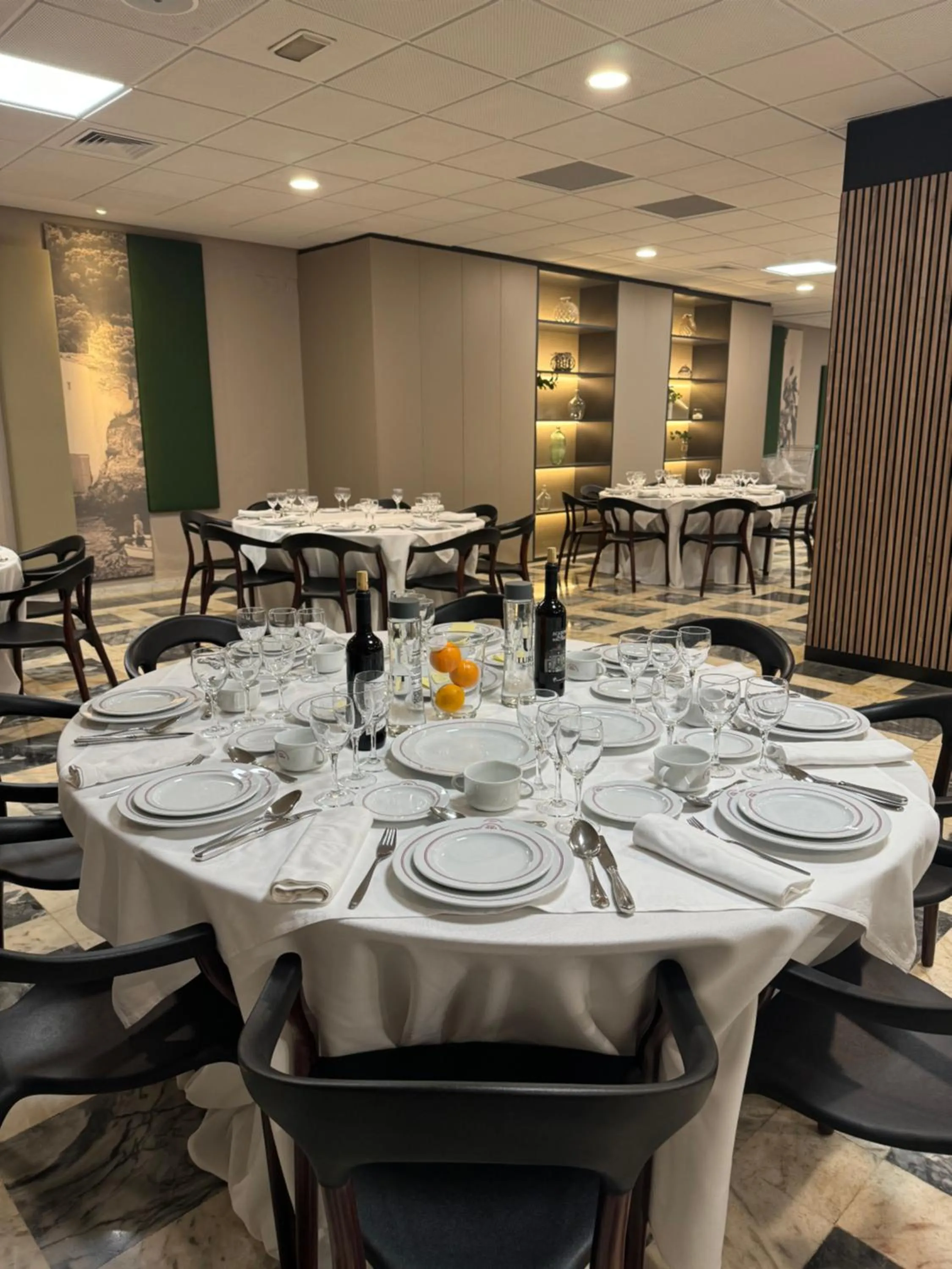 Food and drinks in Hotel Turia Valencia