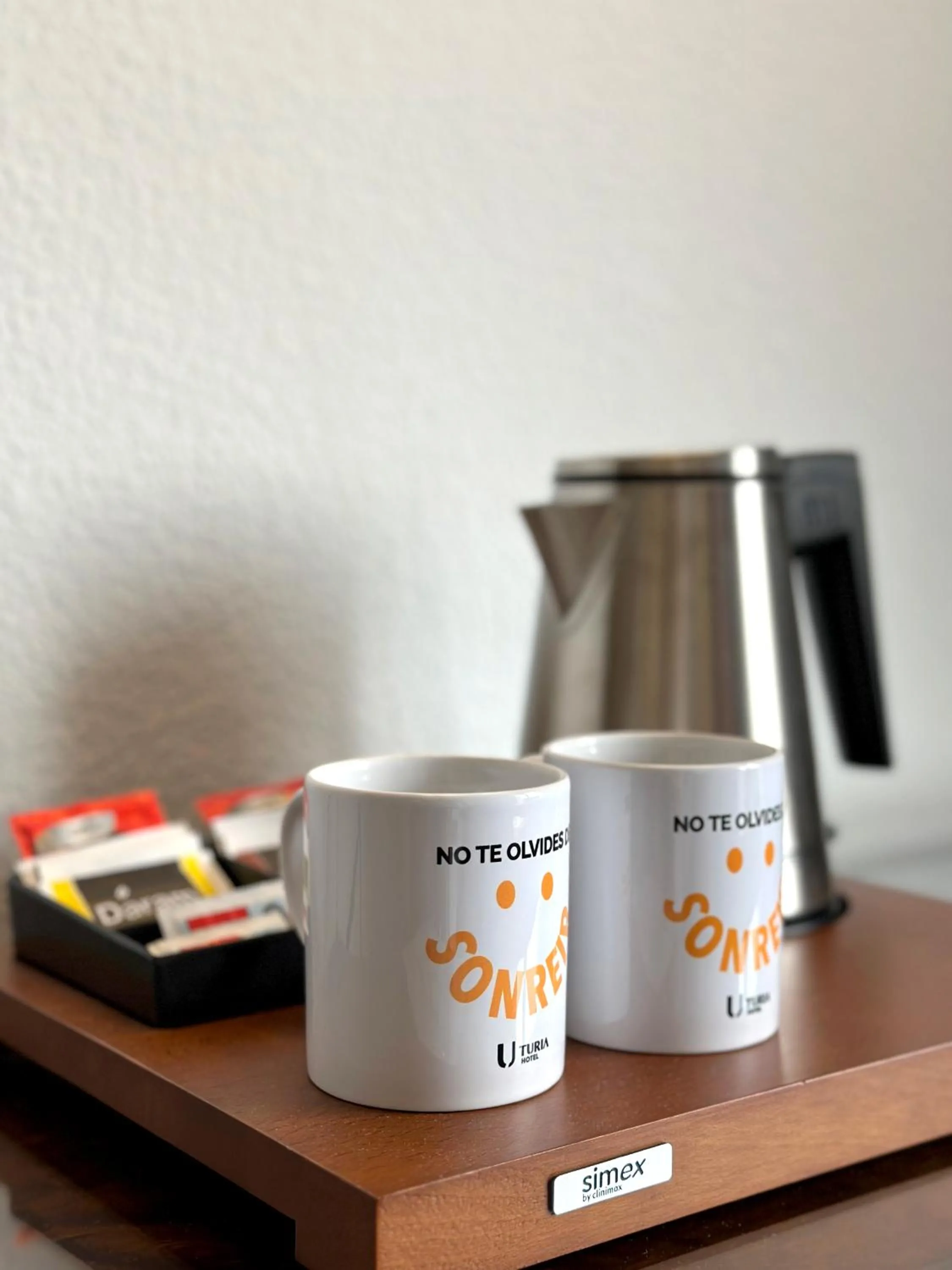 Coffee/tea facilities in Hotel Turia Valencia