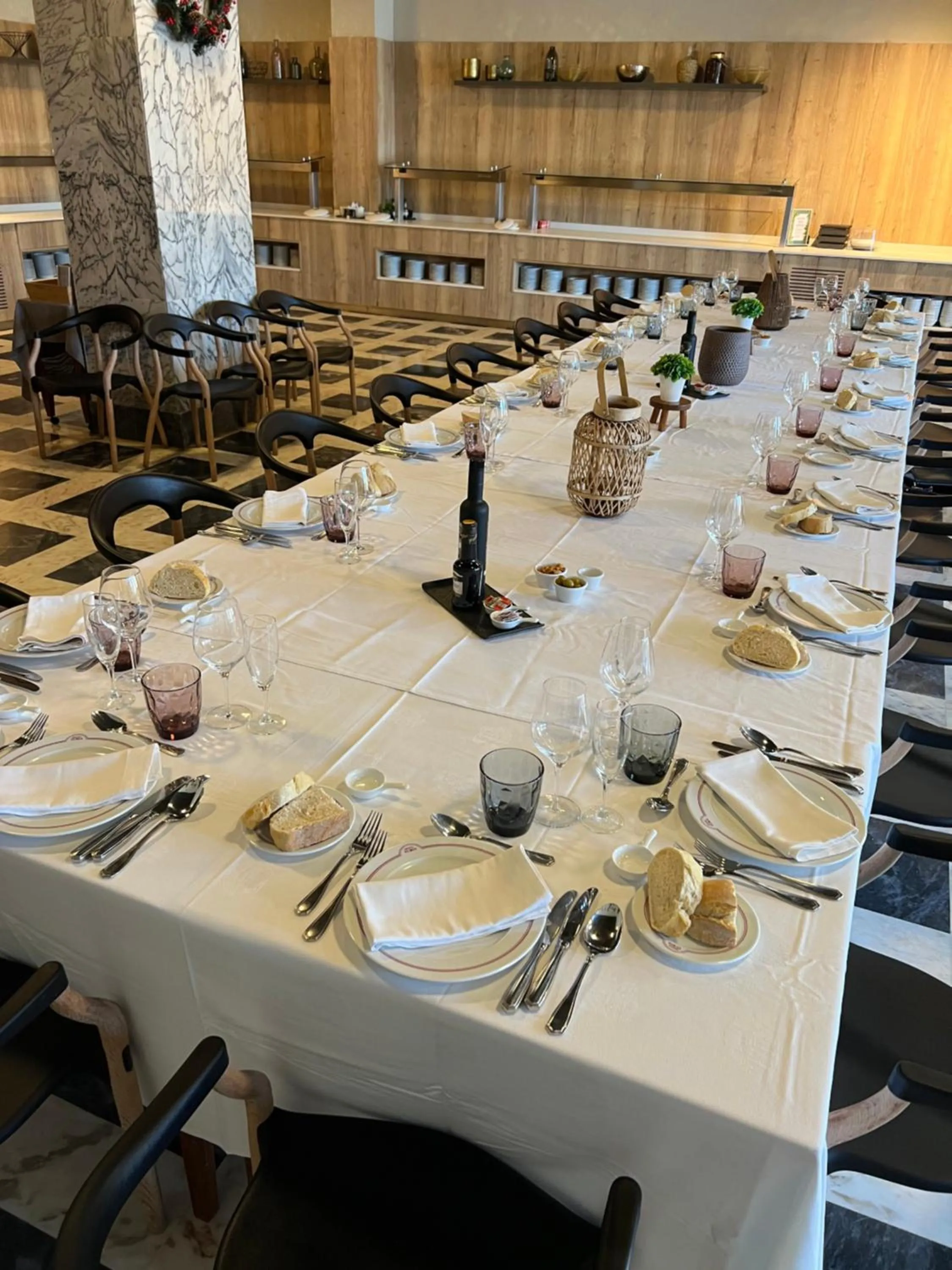 Restaurant/places to eat in Hotel Turia Valencia