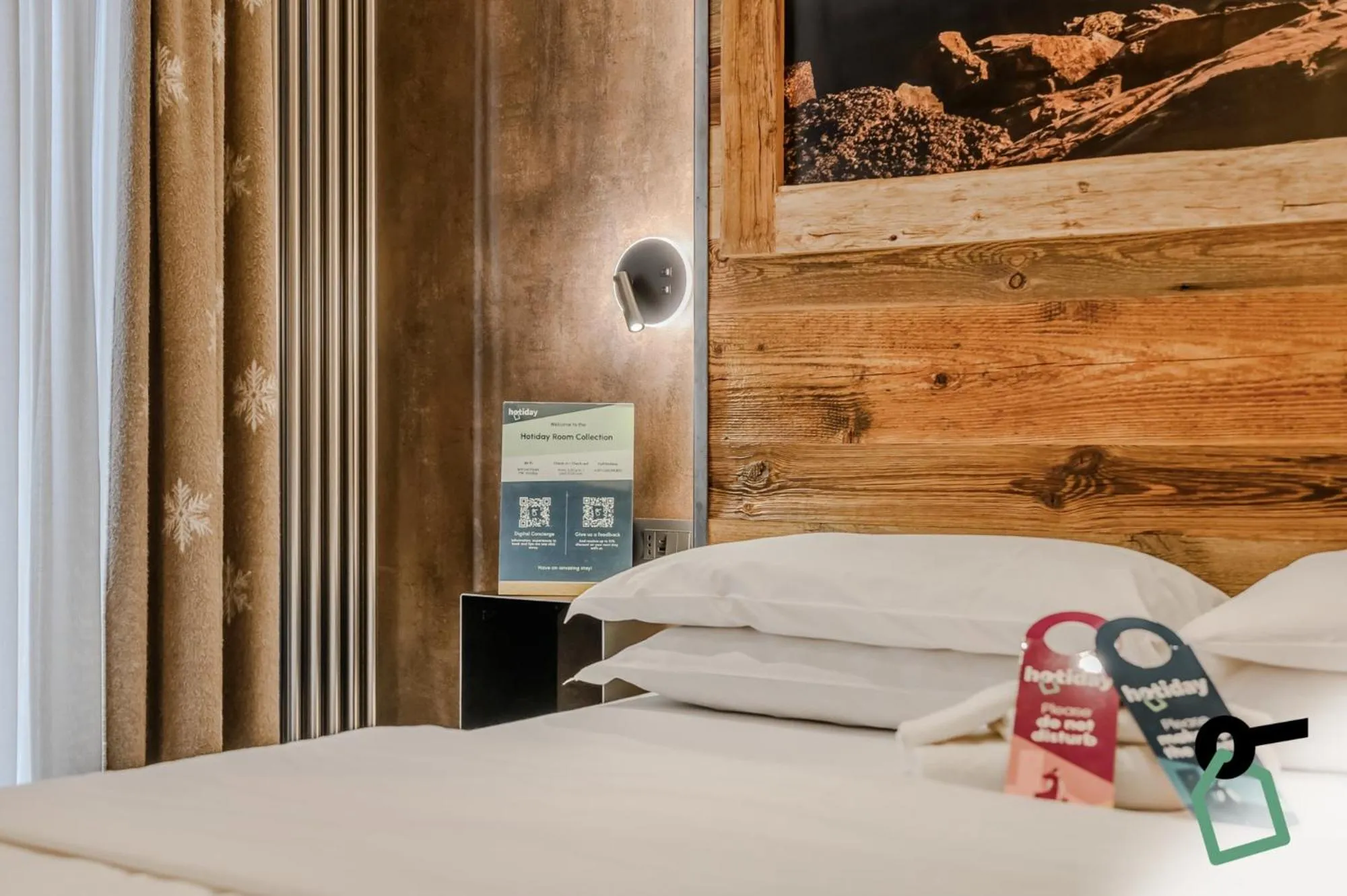 Bed in Hotiday Sauze Centro