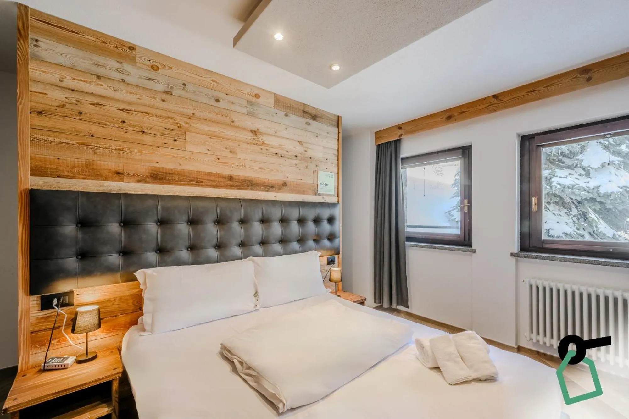 Photo of the whole room, Bed in Hotiday Sestriere Ski Run