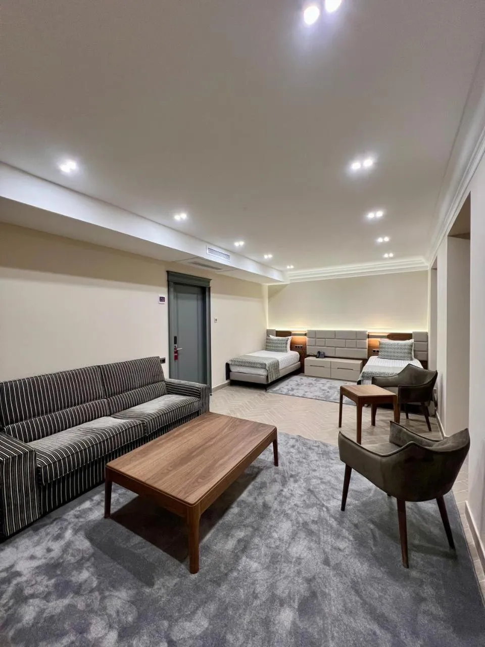 Photo of the whole room in Plaza Viktoria Hotel Yerevan