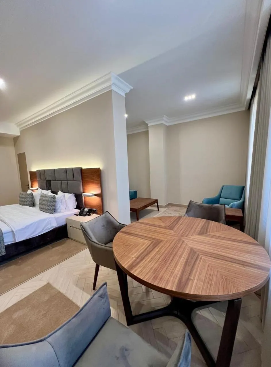 Photo of the whole room, Bed in Plaza Viktoria Hotel Yerevan