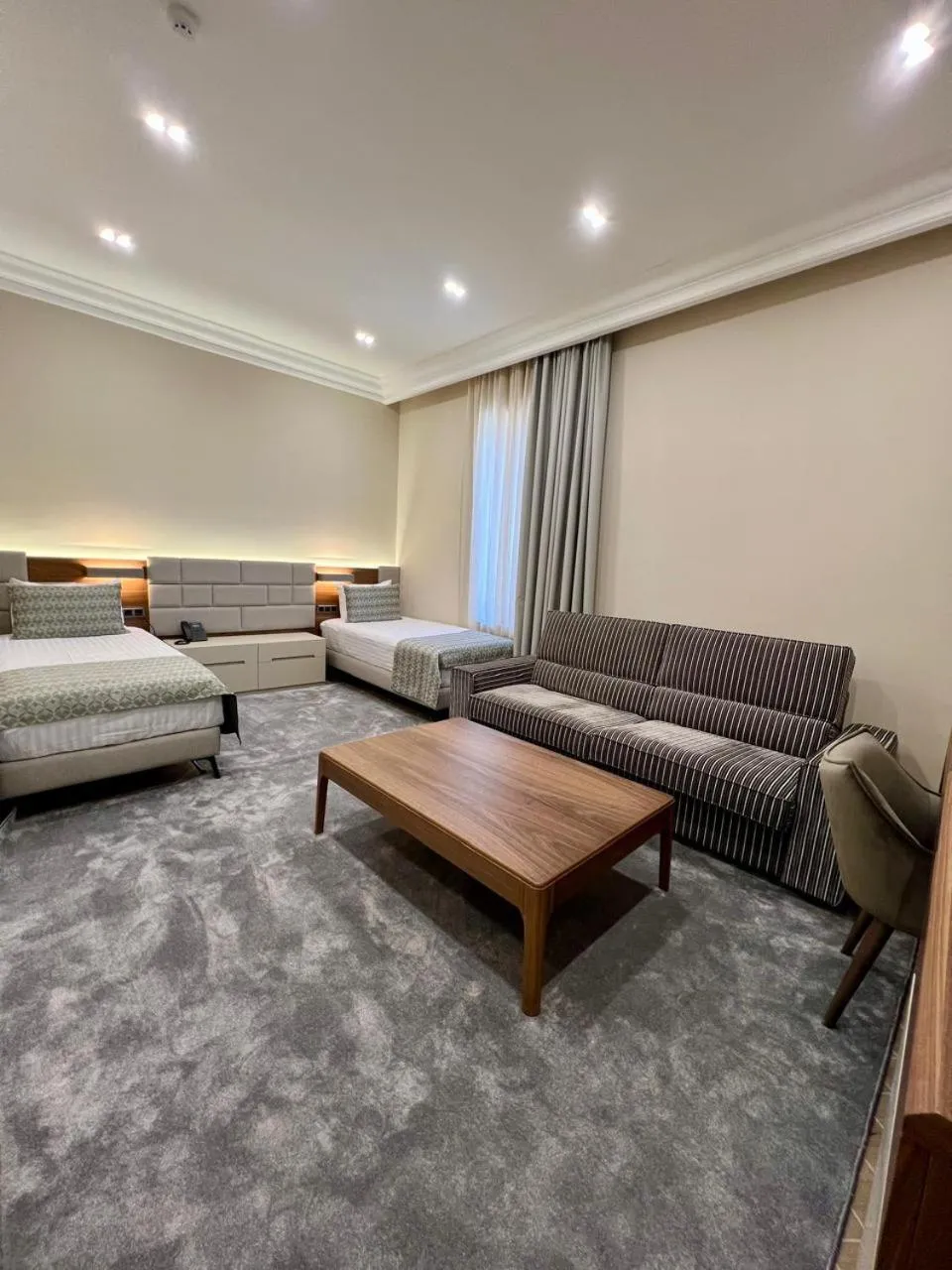 Photo of the whole room in Plaza Viktoria Hotel Yerevan