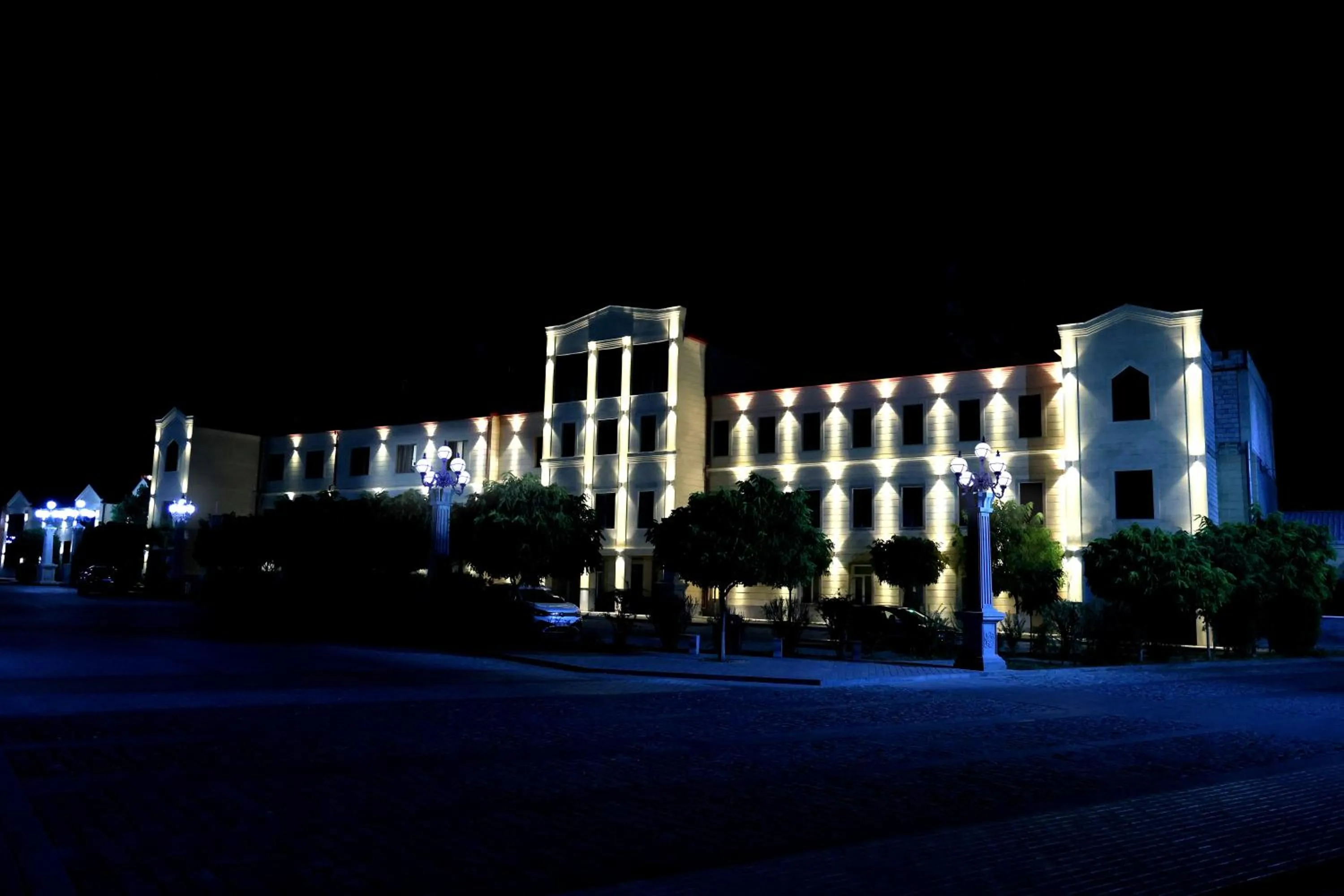 Property building in Plaza Viktoria Hotel Yerevan