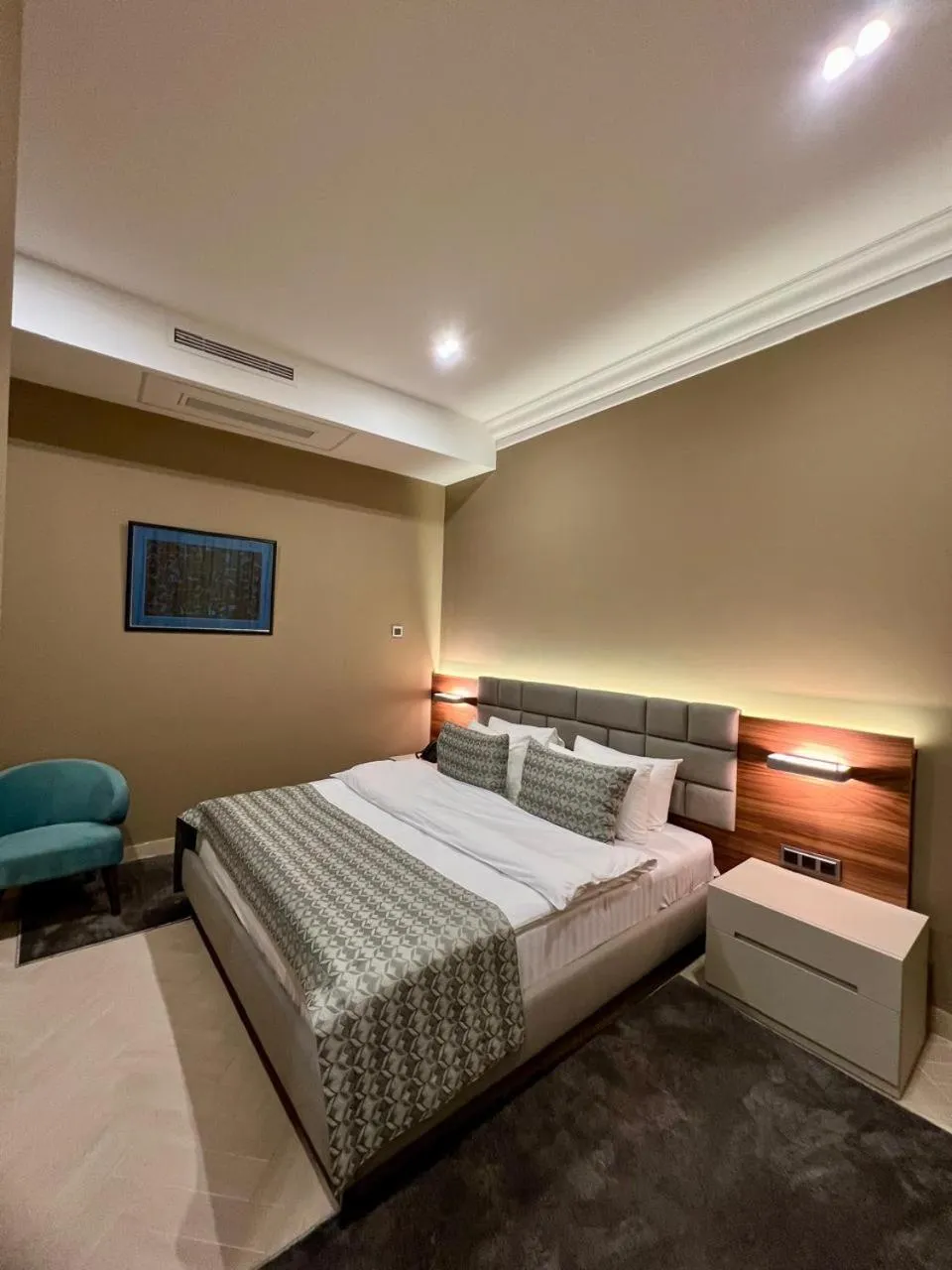 Bedroom, Bed in Plaza Viktoria Hotel Yerevan