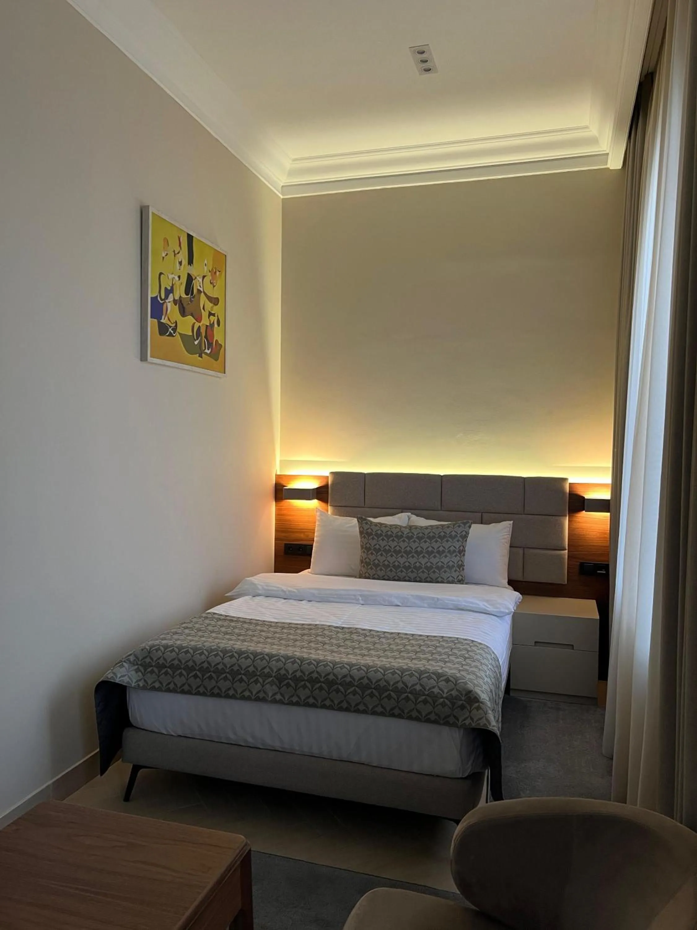 Bedroom, Bed in Plaza Viktoria Hotel Yerevan