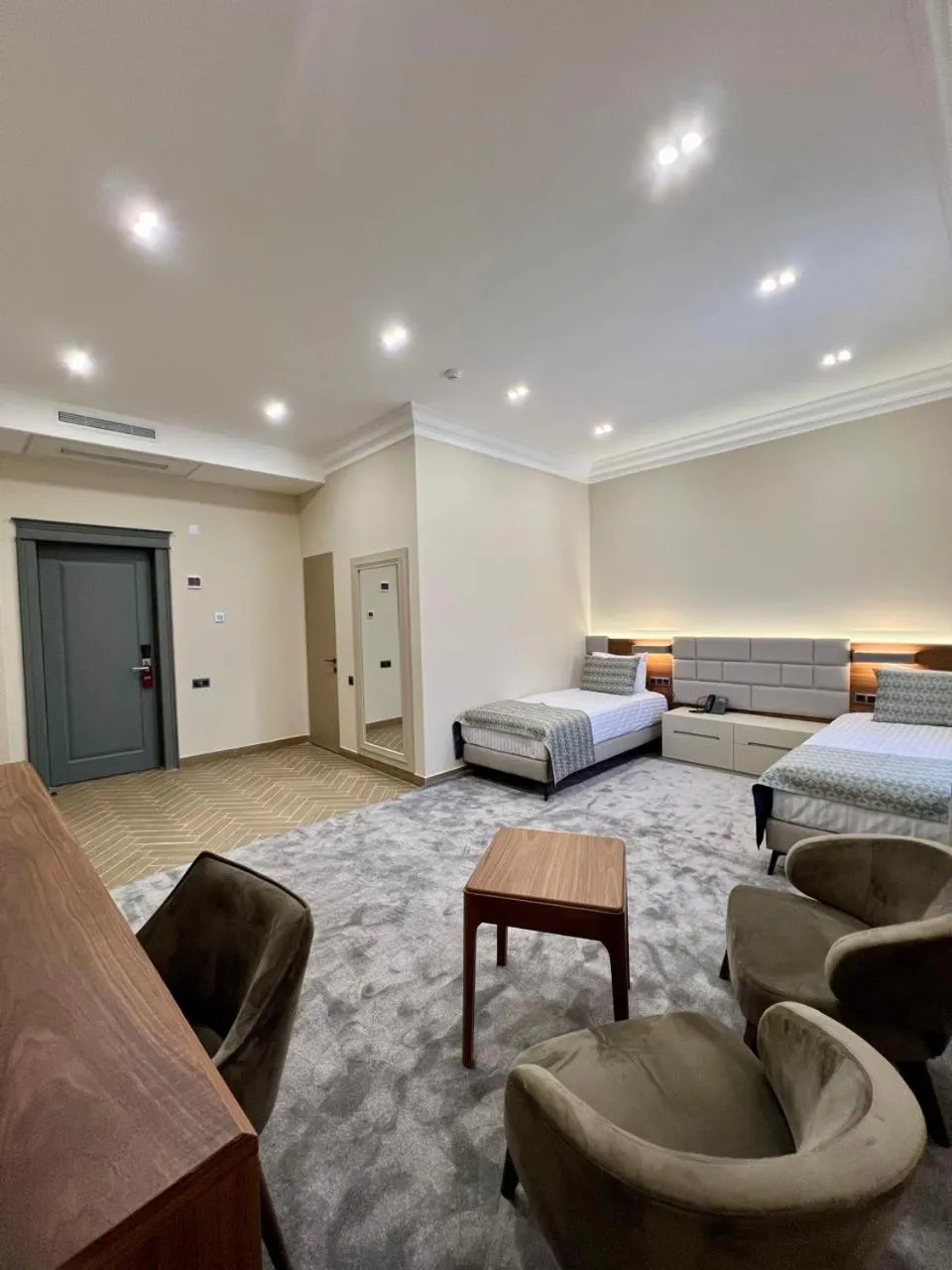 Photo of the whole room, Bed in Plaza Viktoria Hotel Yerevan