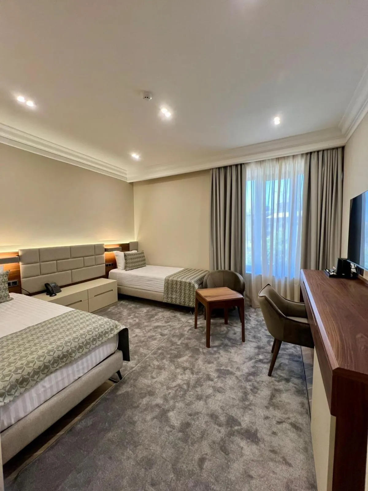 Photo of the whole room, Bed in Plaza Viktoria Hotel Yerevan