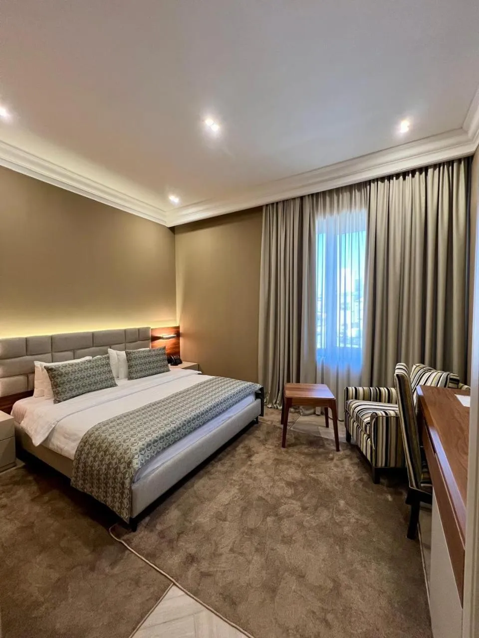 Photo of the whole room, Bed in Plaza Viktoria Hotel Yerevan