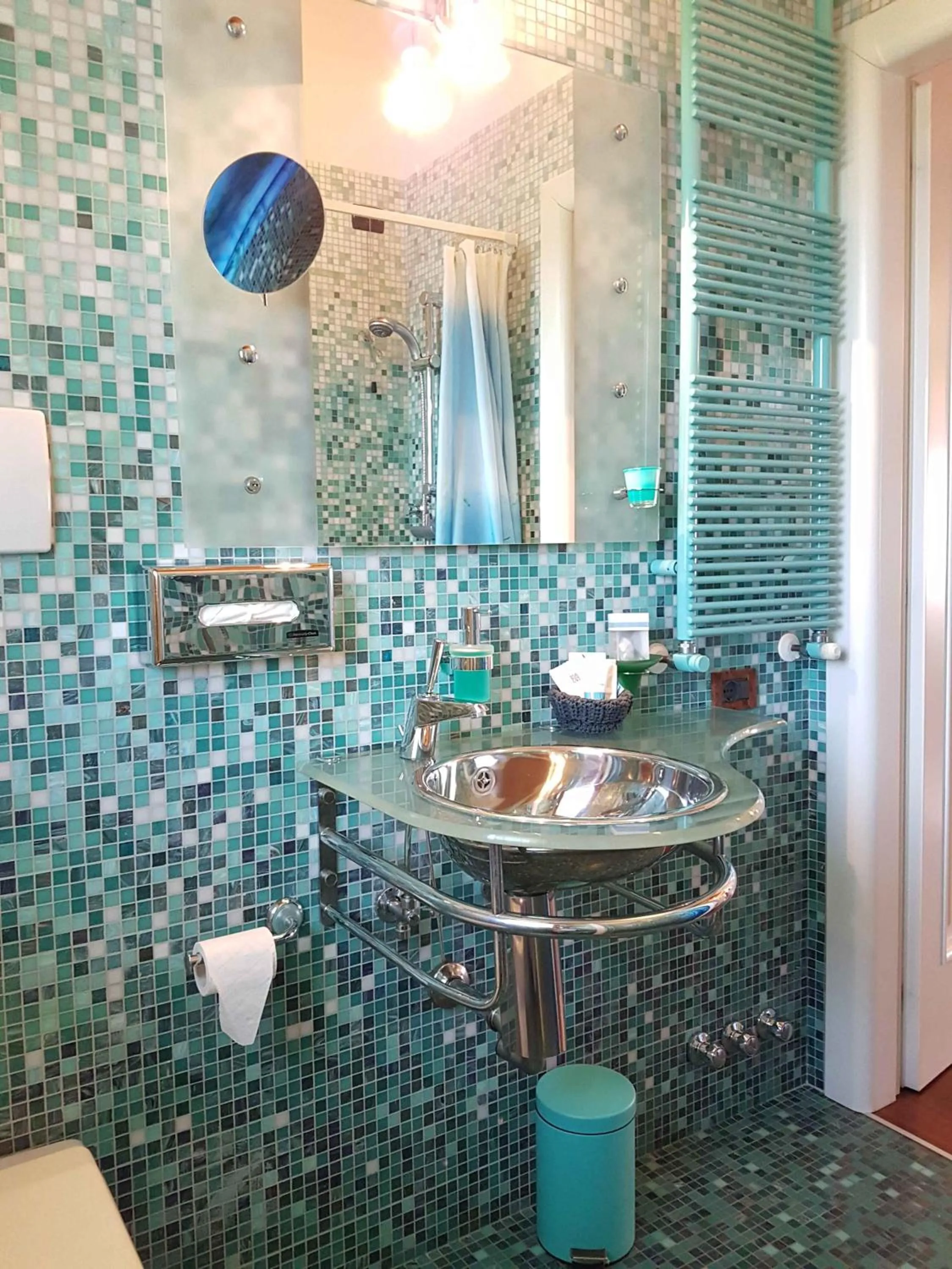 Bathroom in B&B Melograno MC