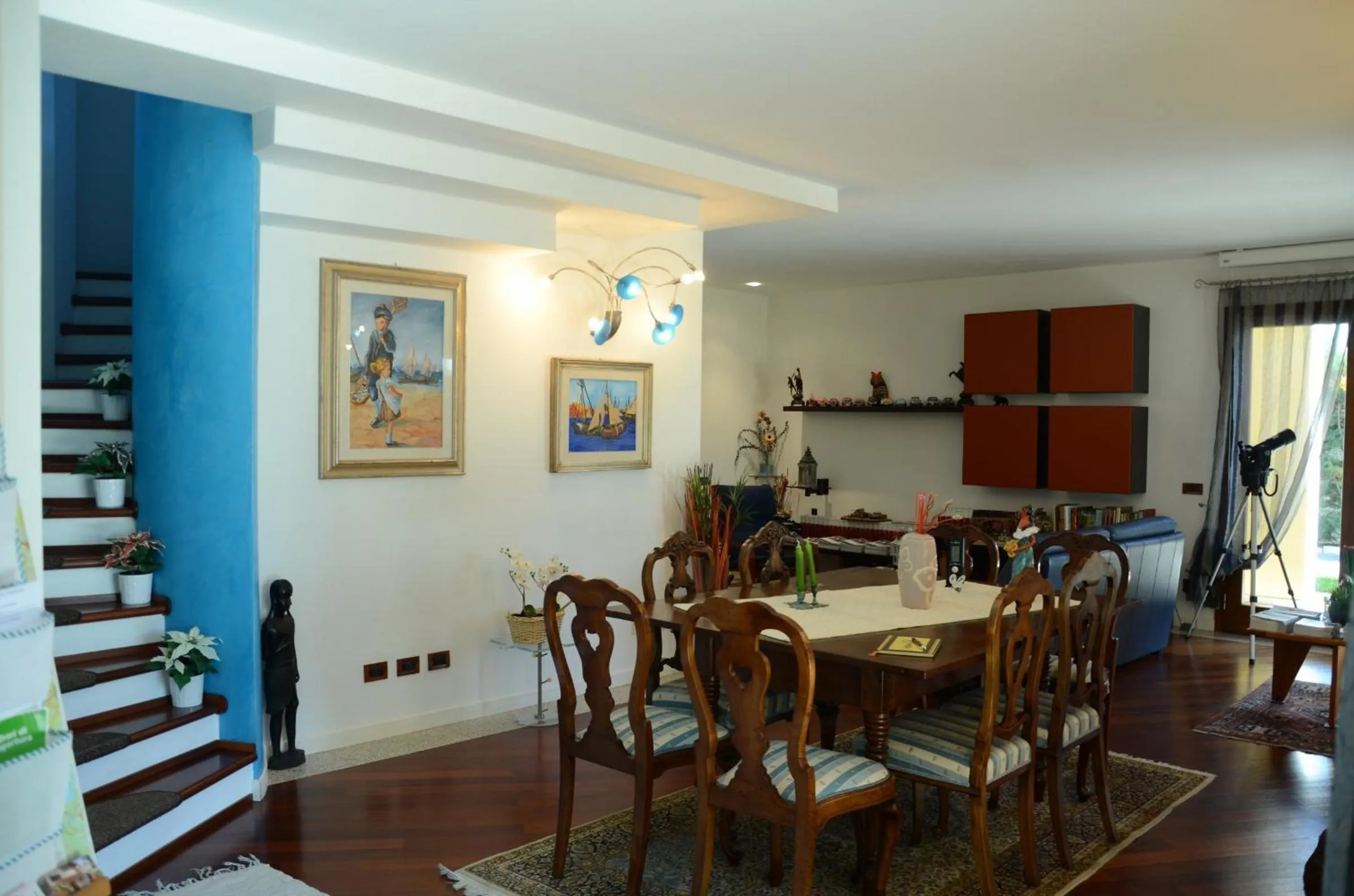 Communal lounge/ TV room in B&B Melograno MC