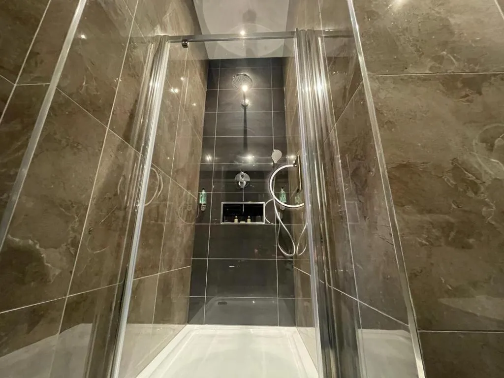 Bathroom in The Eccleston Hotel; BW Signature Collection