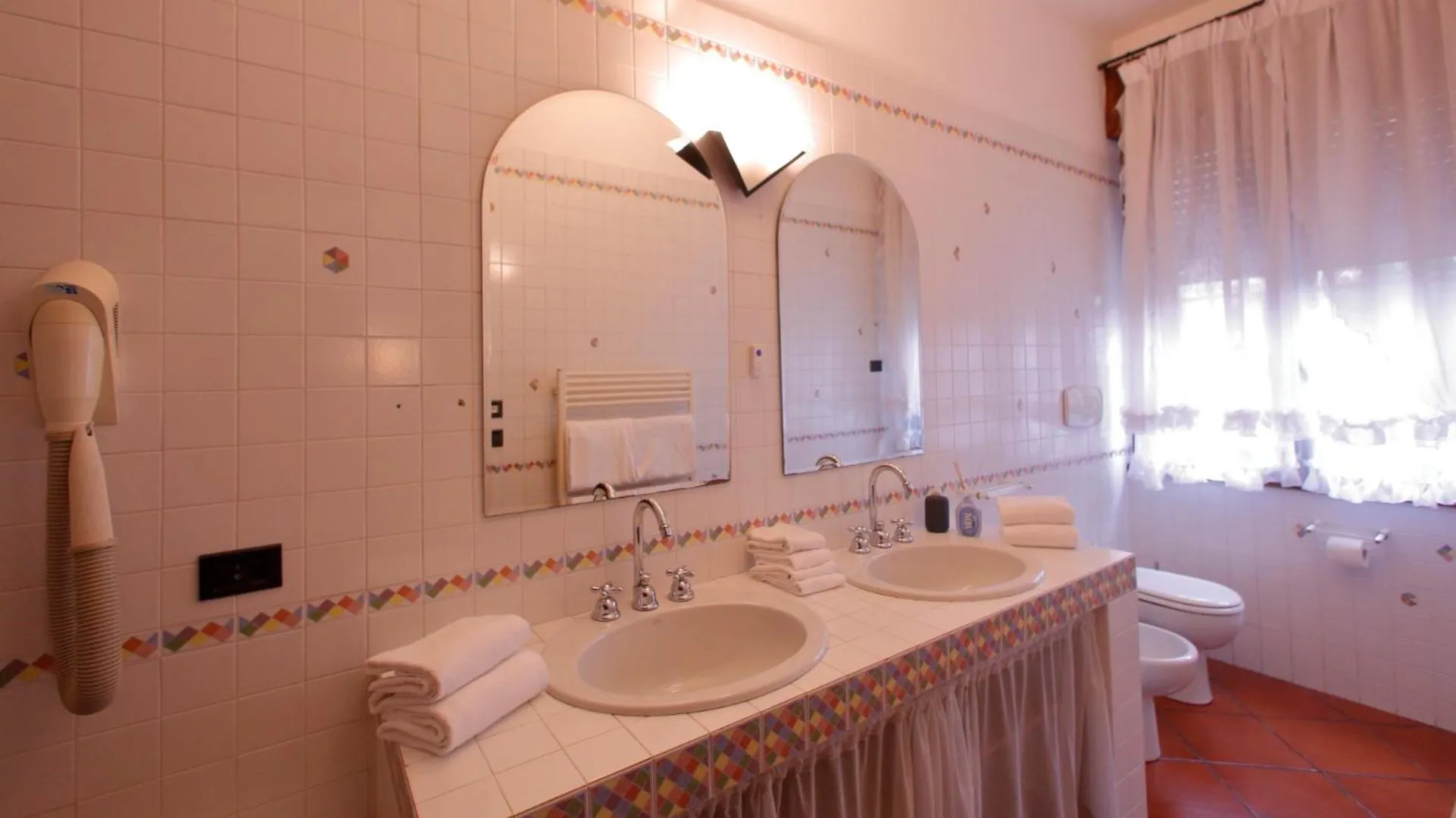 Bathroom in B&B Domus Sirmione