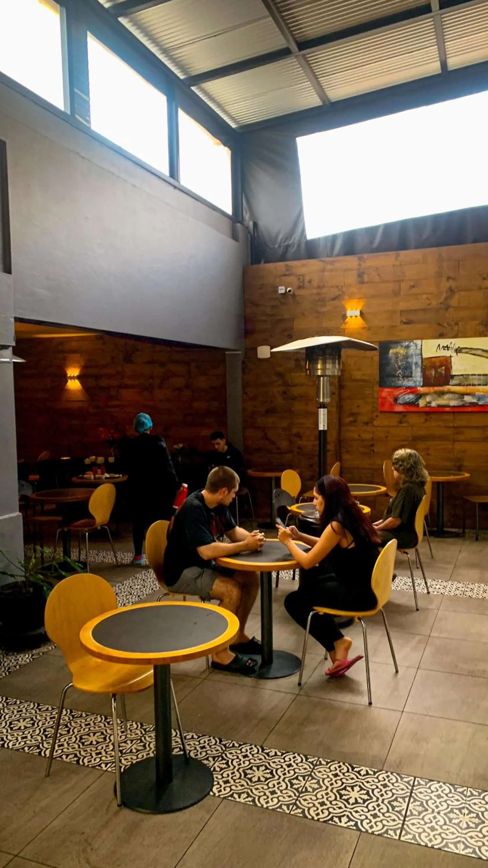 People in Gran Hotel Bellavista