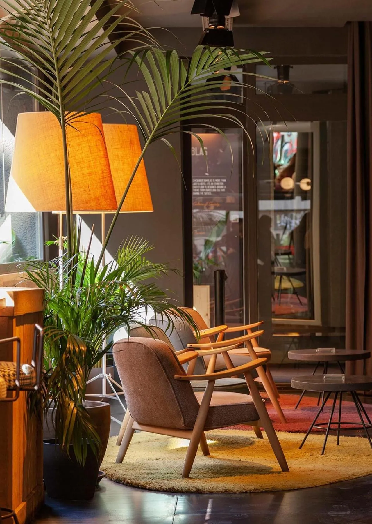 Facade/entrance in Sixties Ramblas