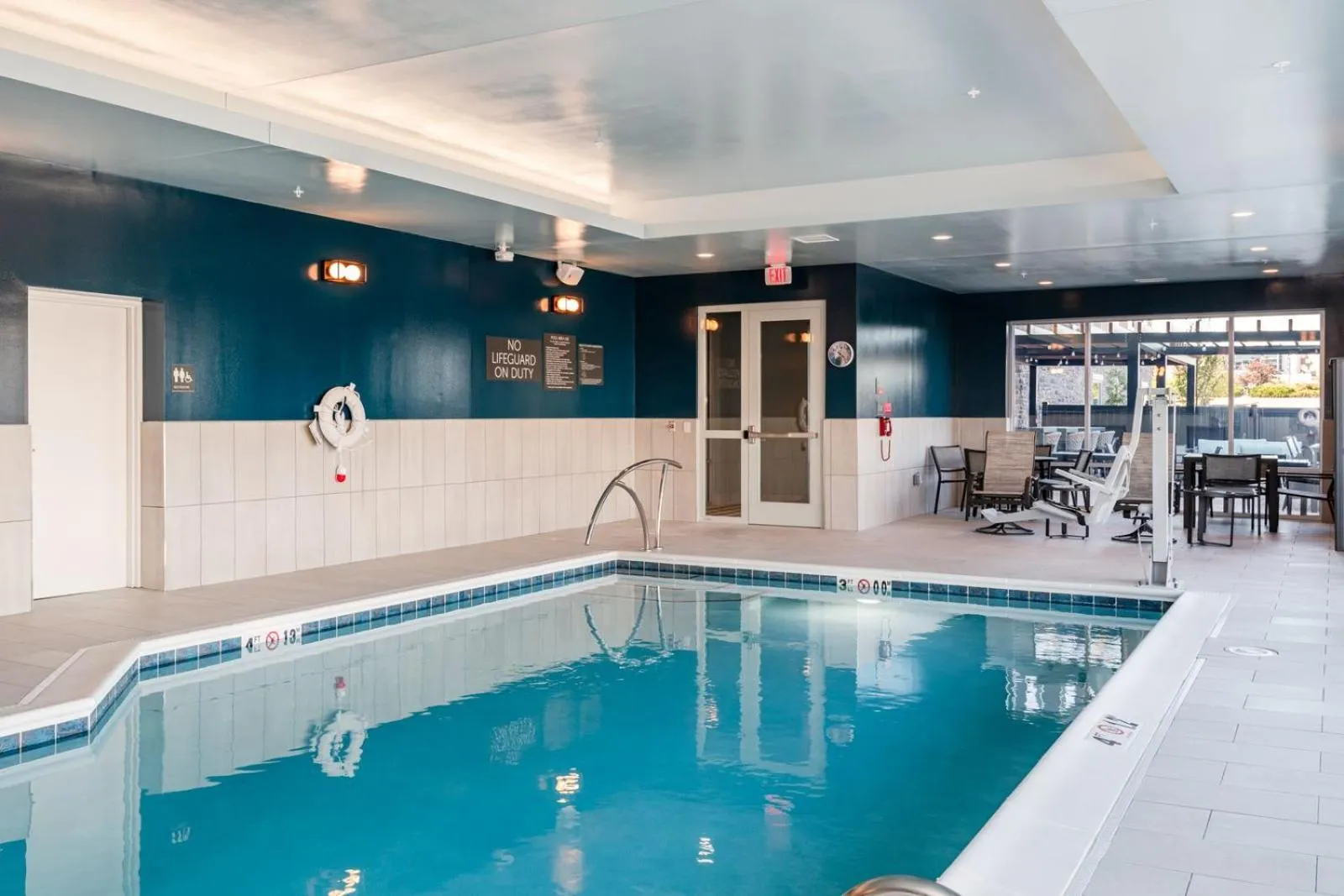 Swimming pool in Fairfield Inn & Suites Dayton Beavercreek