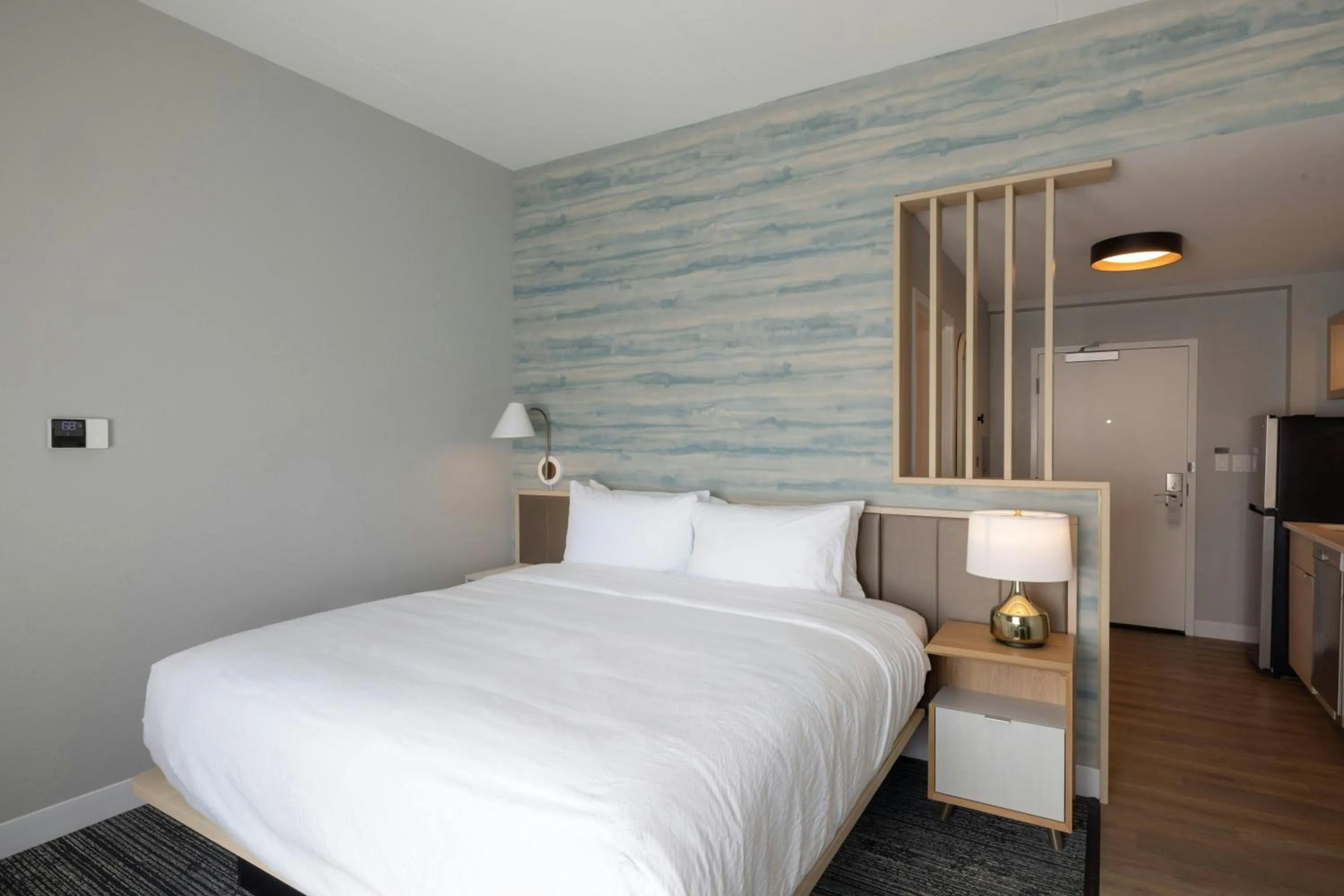 Kitchen or kitchenette, Bed in TownePlace Suites Dayton Beavercreek