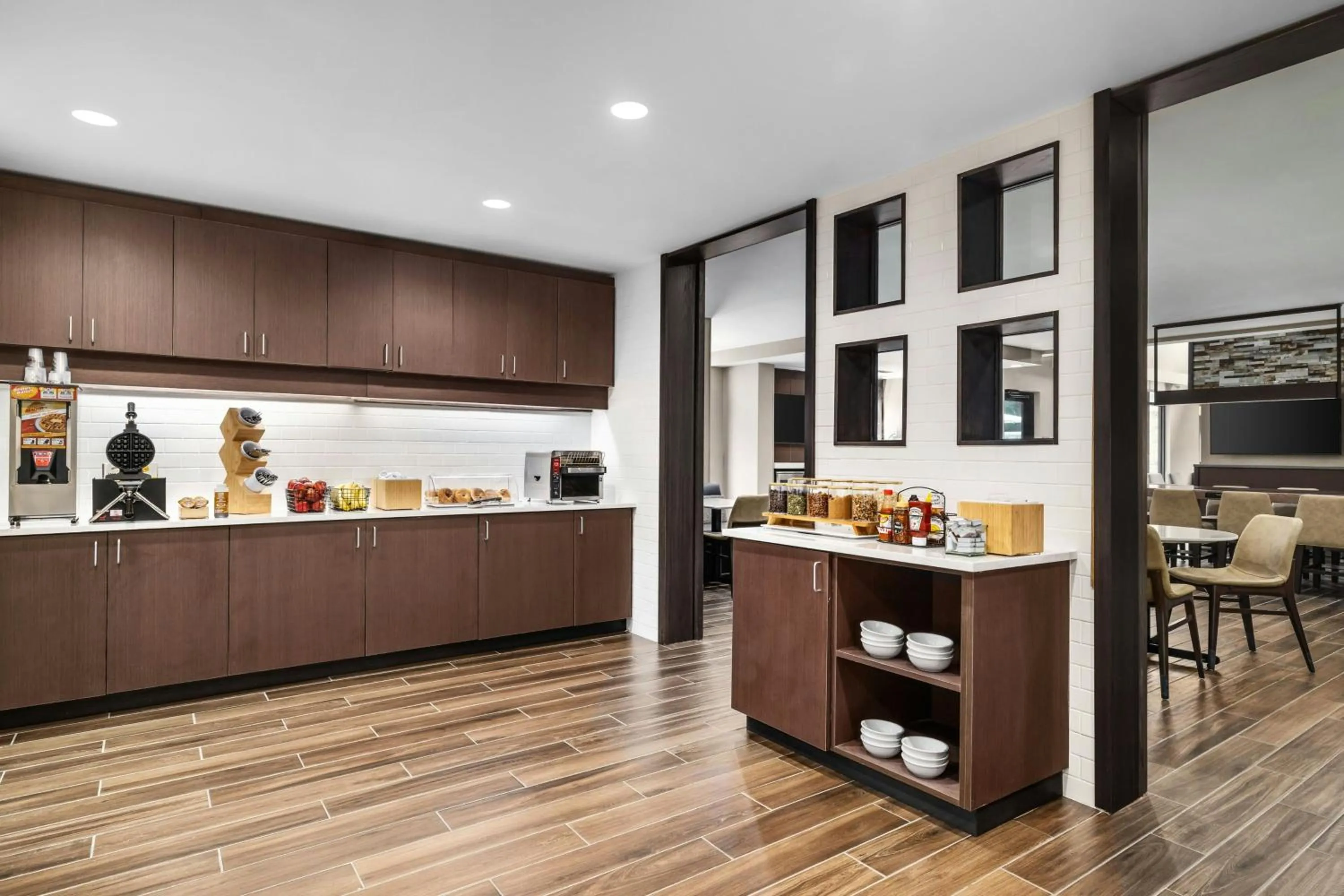 Breakfast in Residence Inn Richmond Airport