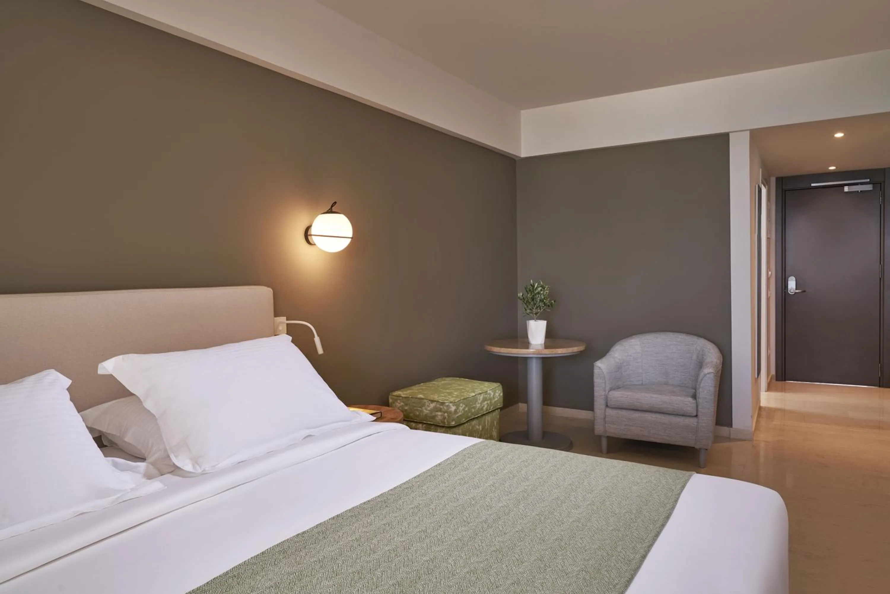 Bedroom, Bed in AKS Porto Heli Hotel