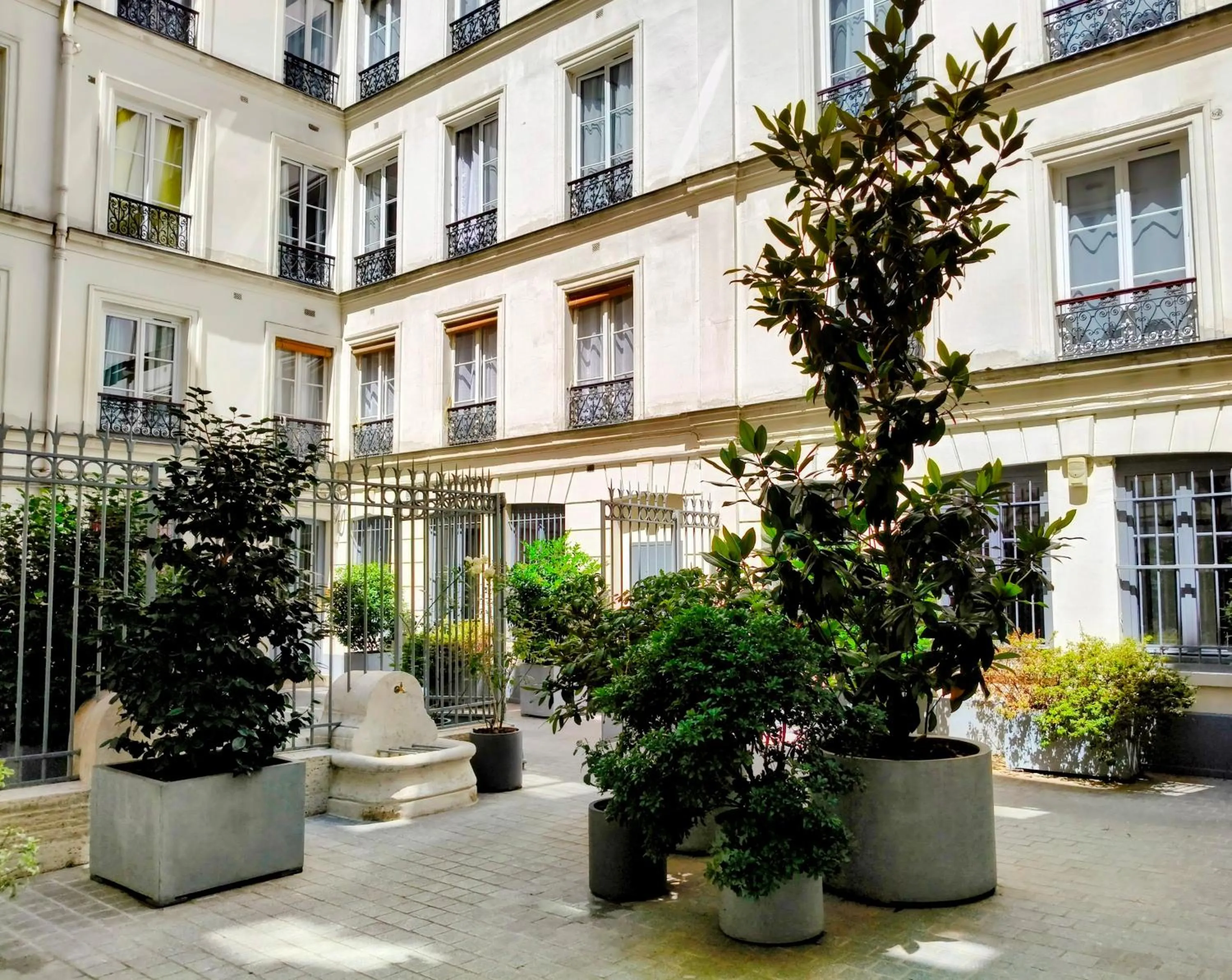 Property building in Appartements Bergère