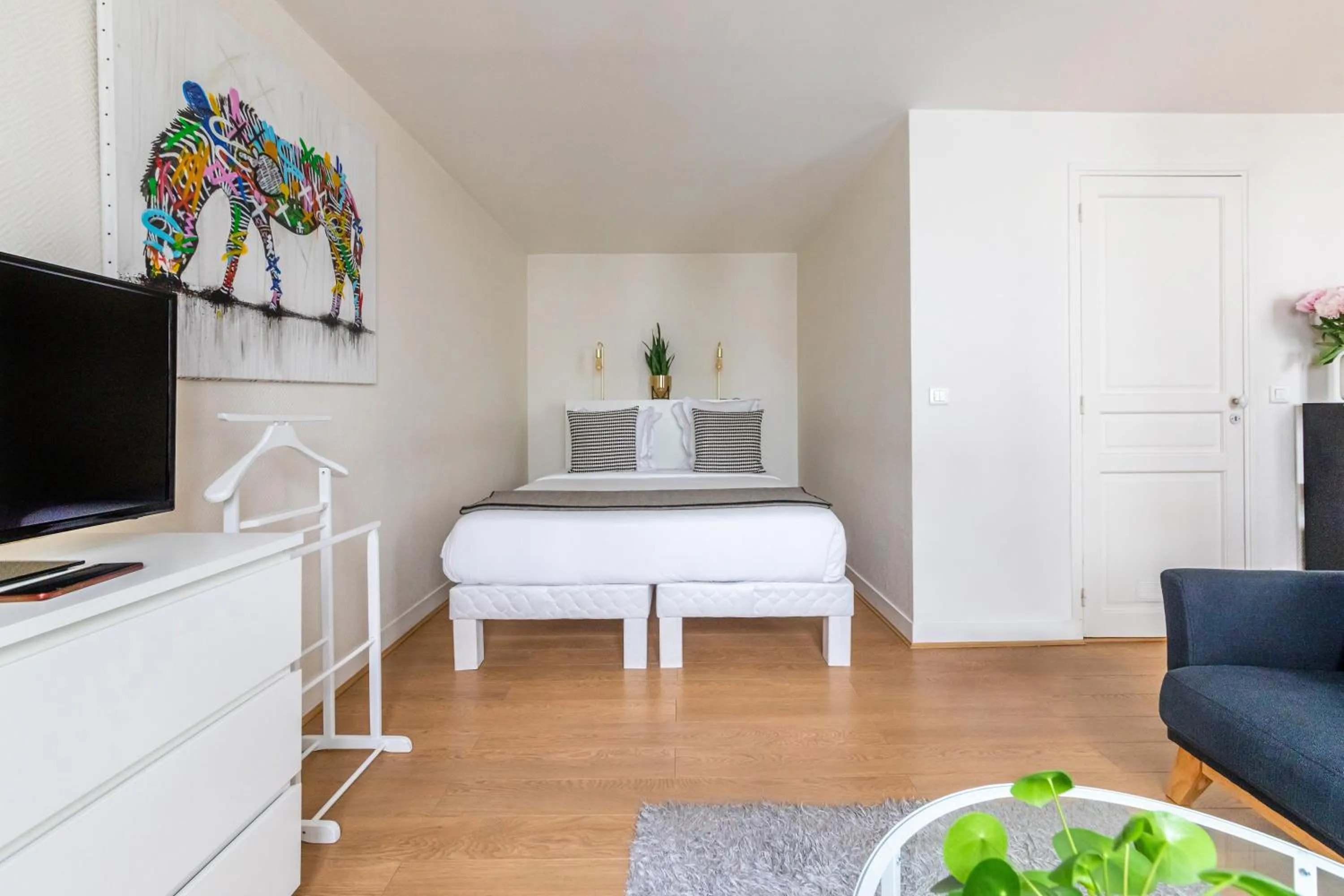 Photo of the whole room in Appartements Bergère