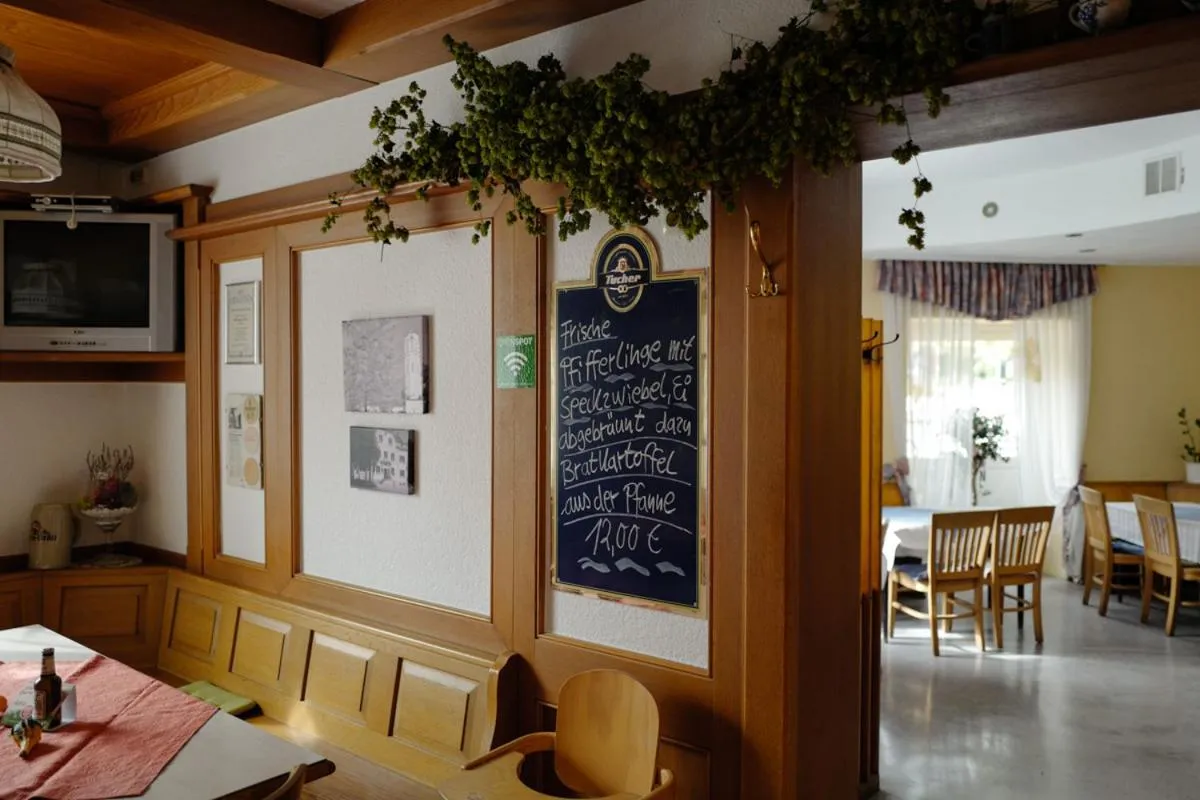 Food and drinks in Hotel Stern