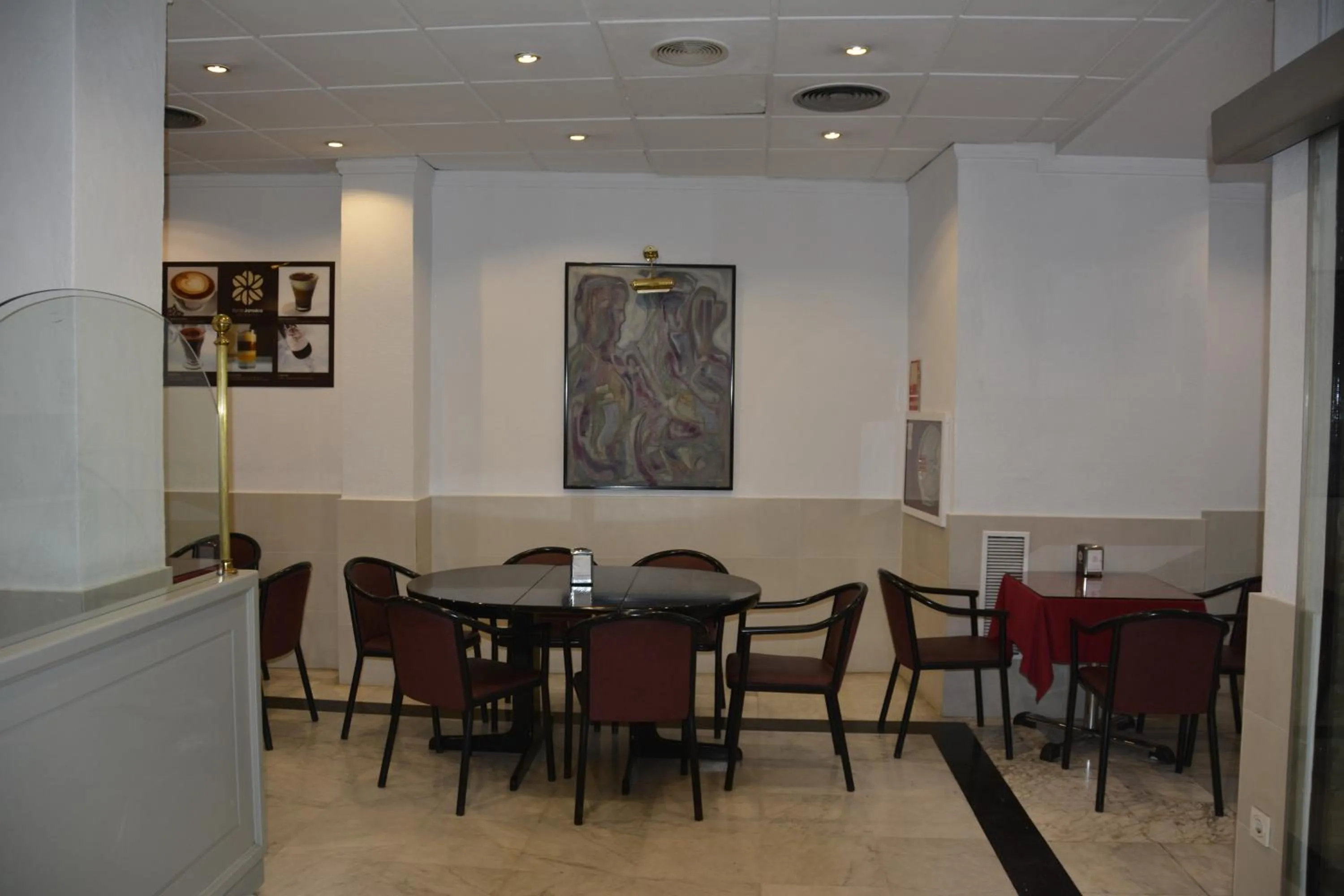 Restaurant/places to eat in Casa Emilio