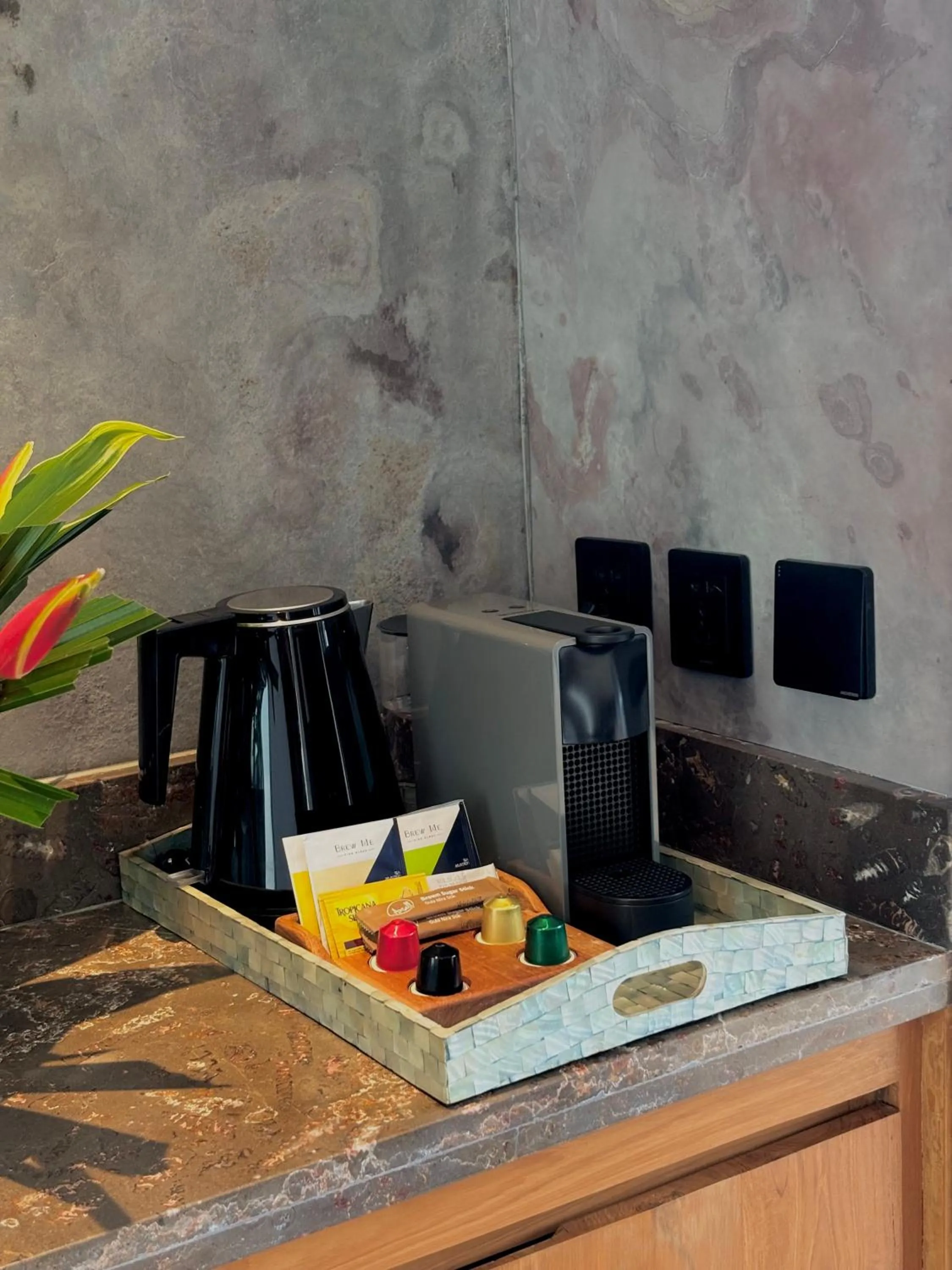 Coffee/tea facilities in Bumi Kinar Skylight