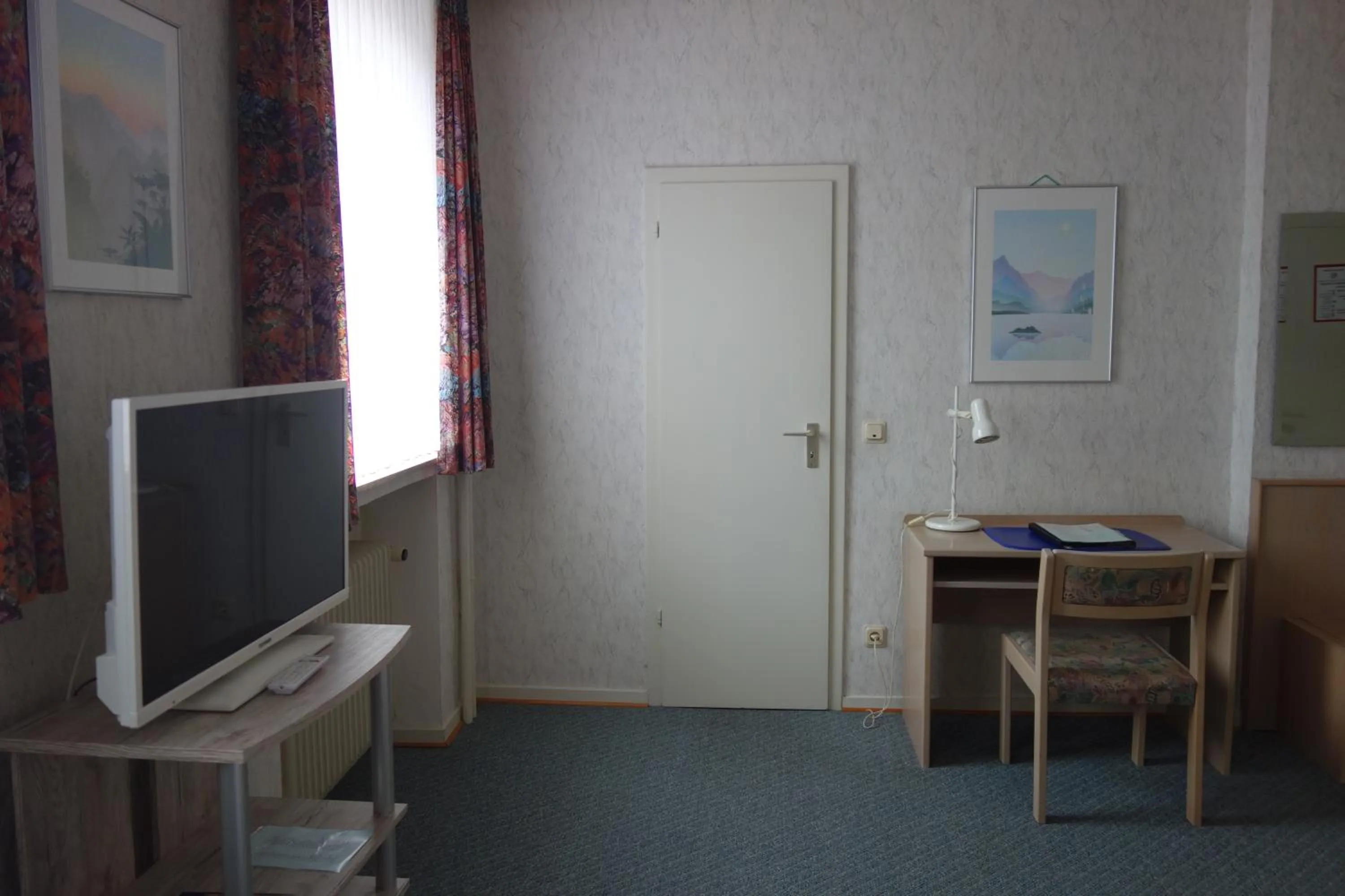 TV and multimedia in Hotel Lex