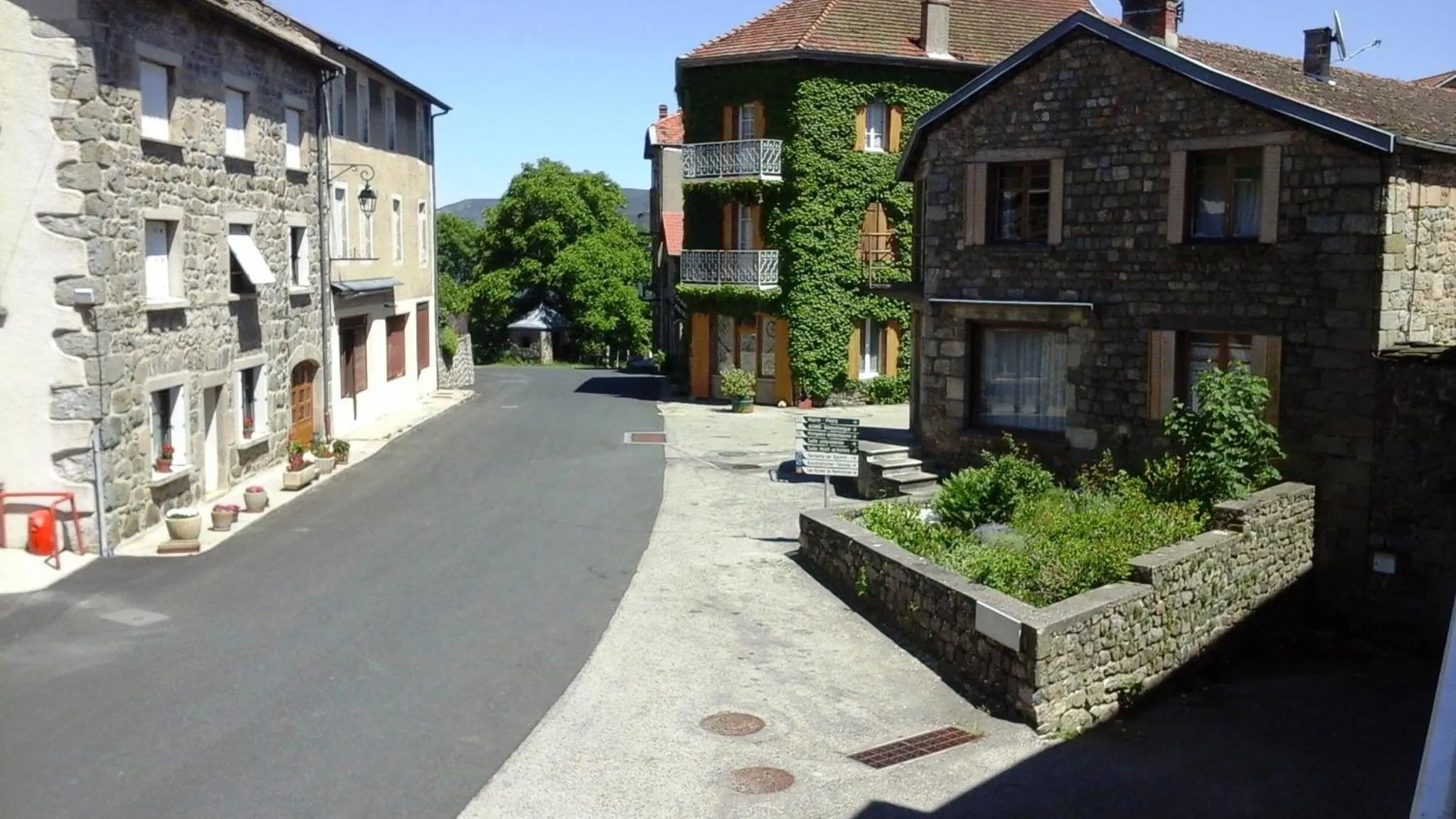 Le Relais De Rochepaule