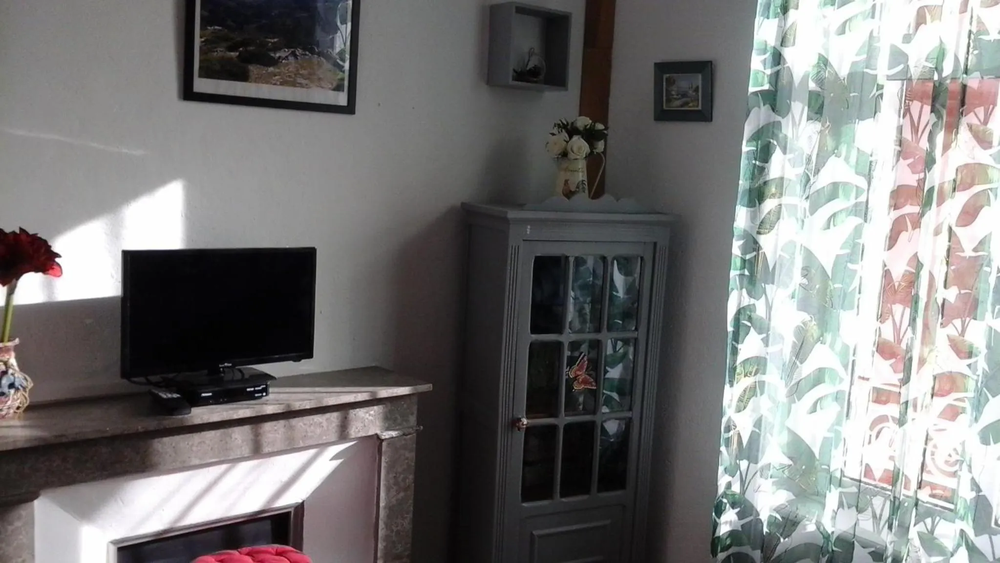 Communal lounge/ TV room in Le Relais De Rochepaule