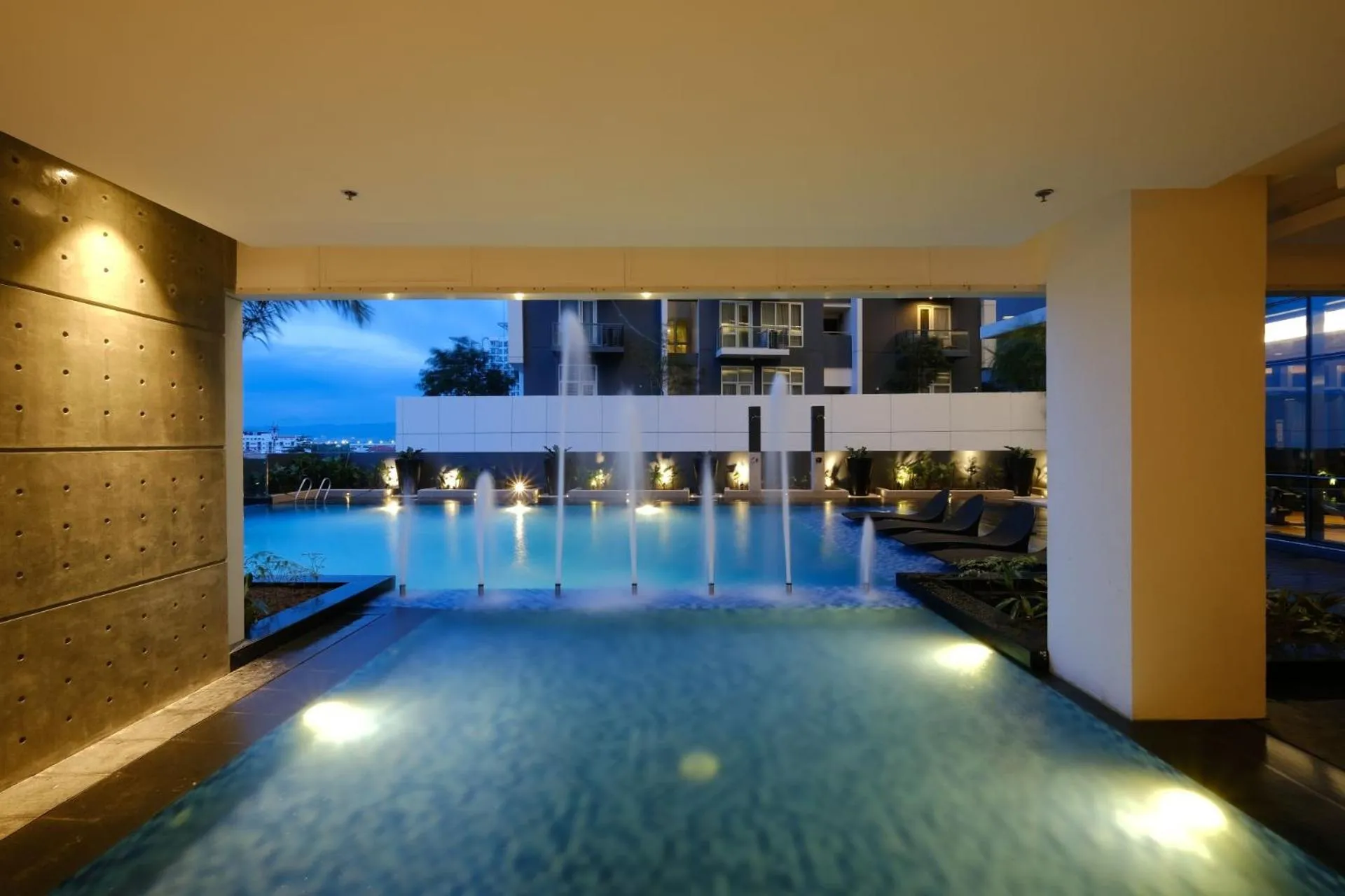 Swimming pool in Resort-style Comfort Near Mactan Airport