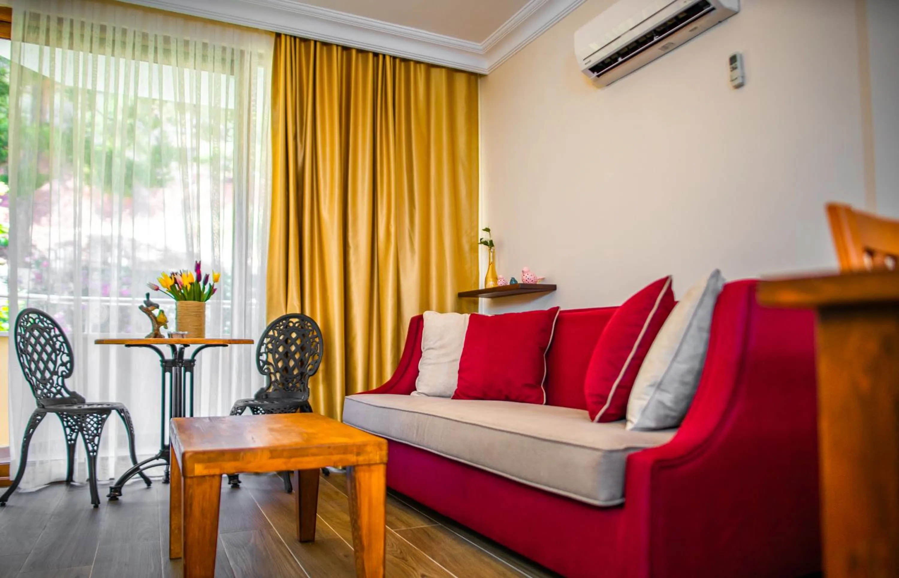 Living room in Dores Residence